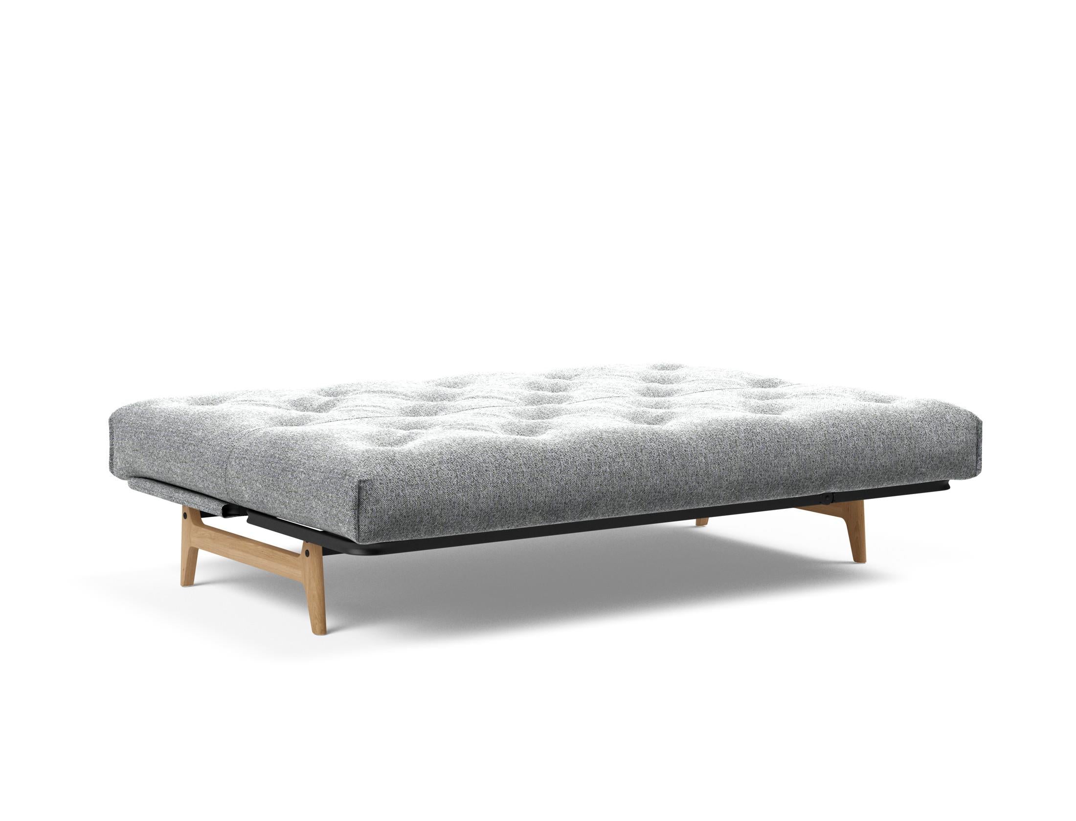 Erleben Sie das Aslak 140 Bettsofa Nordic Soft Spring von Innovation Living – eine perfekte Kombination aus modernem Stil und optimalem Schlafkomfort.