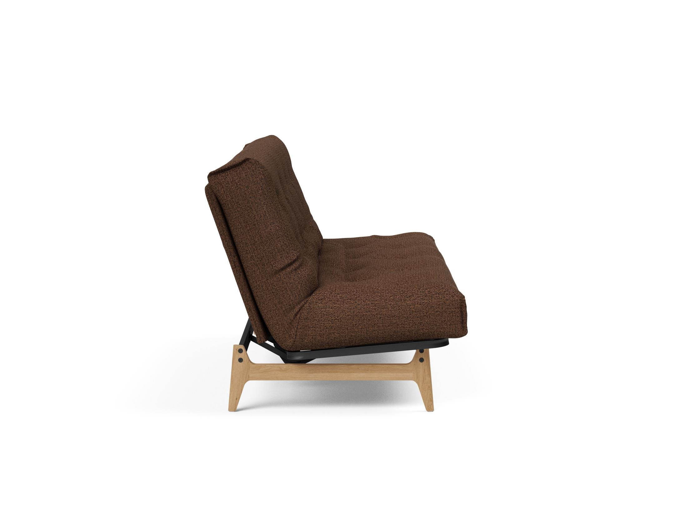 Entdecken Sie das Aslak 140 Bettsofa Nordic Soft Spring von Innovation Living – stilvolles Design trifft auf höchsten Schlafkomfort für Ihr Zuhause.