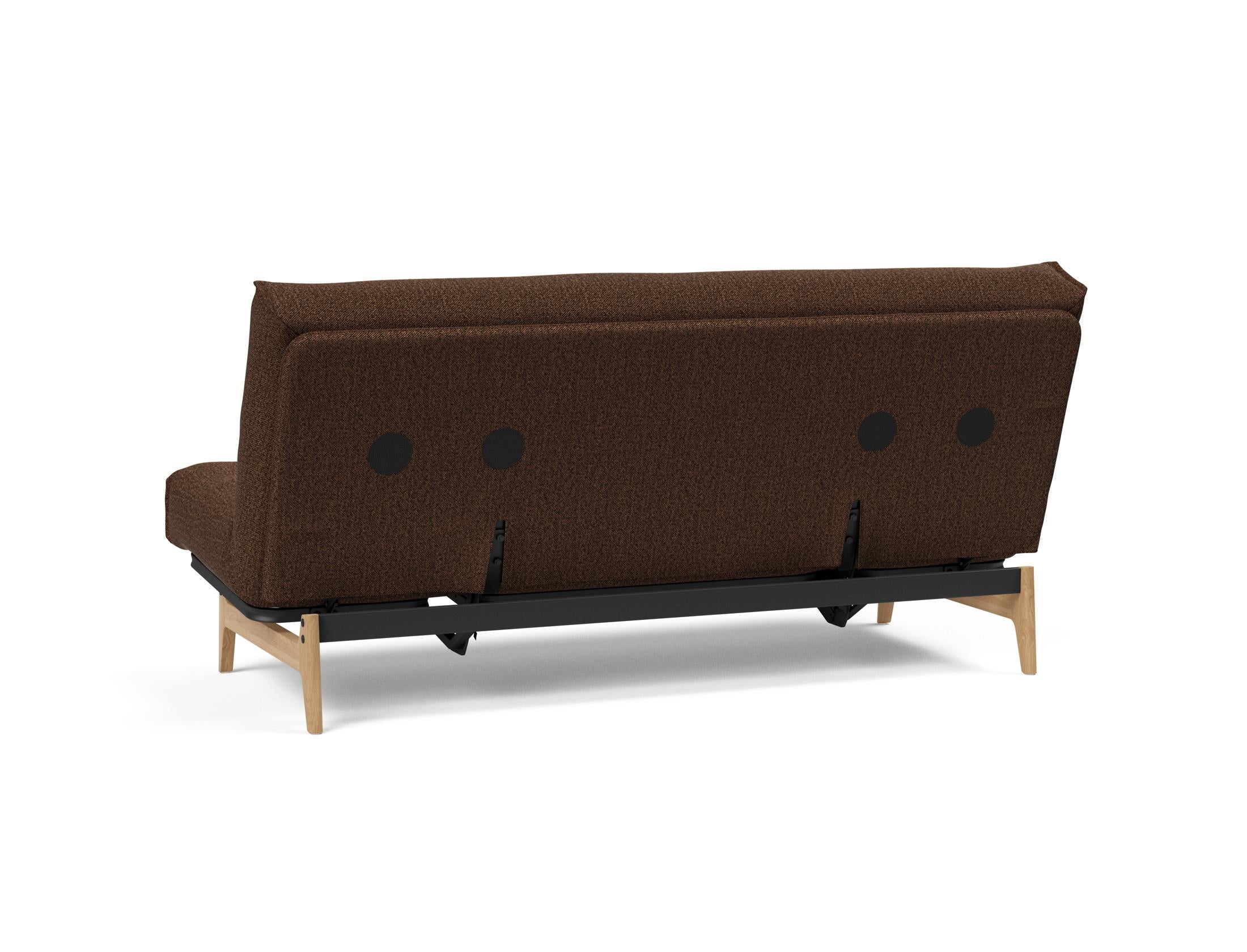 Entdecken Sie das Aslak 140 Bettsofa Nordic Soft Spring von Innovation Living – stilvolles Design trifft auf höchsten Schlafkomfort für Ihr Zuhause.