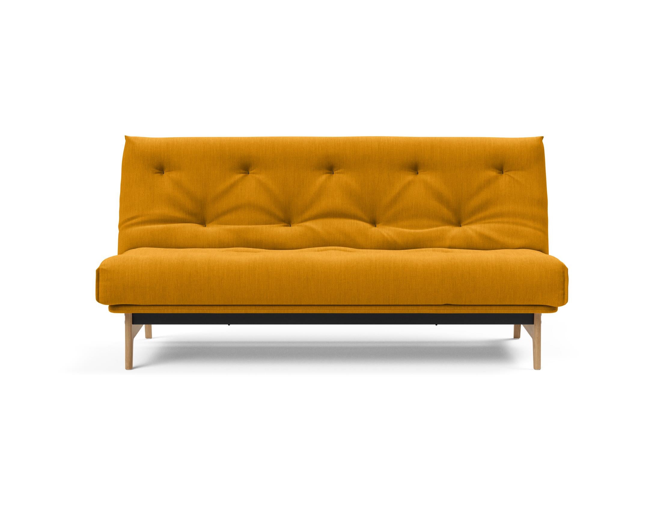 Erleben Sie das Aslak 140 Bettsofa Nordic: Stilvolles skandinavisches Design und der komfortable Soft Spring Bezug sorgen für perfekten Schlafkomfort.