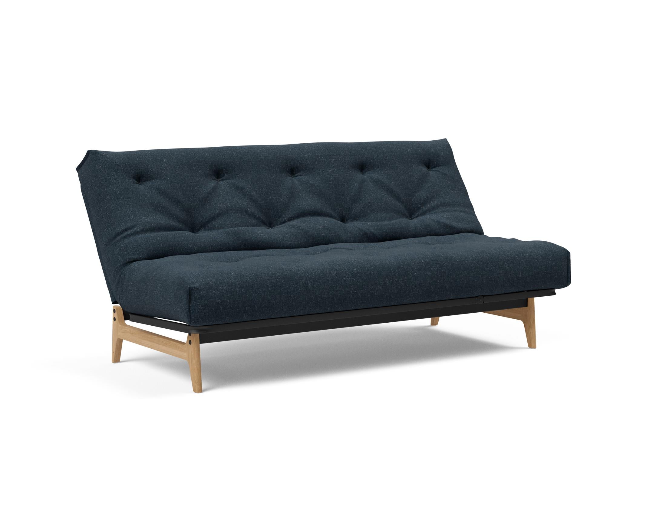 Entdecken Sie das Aslak 140 Bettsofa Nordic Soft Spring von Innovation Living – stilvolles Design trifft auf höchsten Schlafkomfort für Ihr Zuhause.