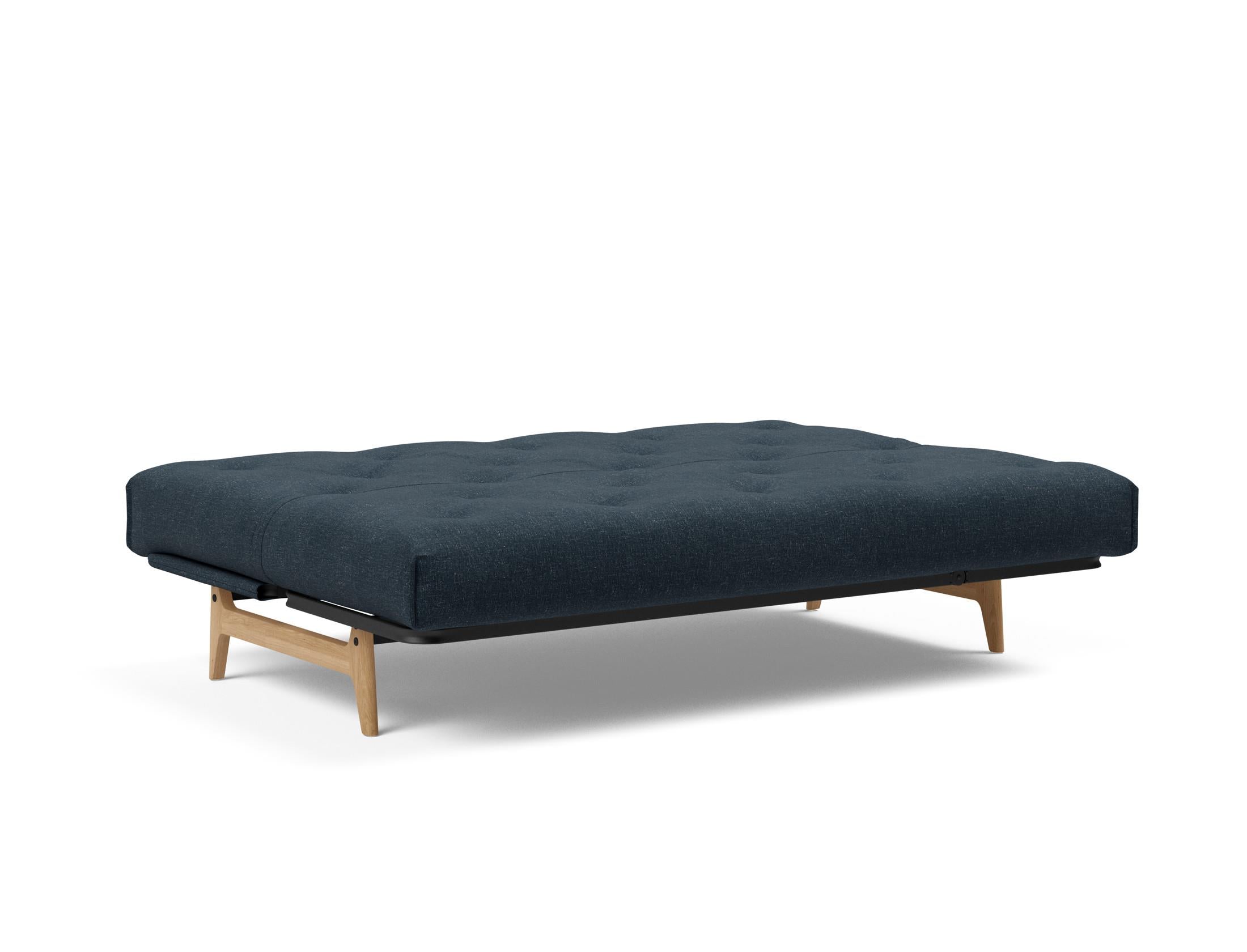 Entdecken Sie das Aslak 140 Bettsofa Nordic Soft Spring von Innovation Living – stilvolles Design trifft auf höchsten Schlafkomfort für Ihr Zuhause.