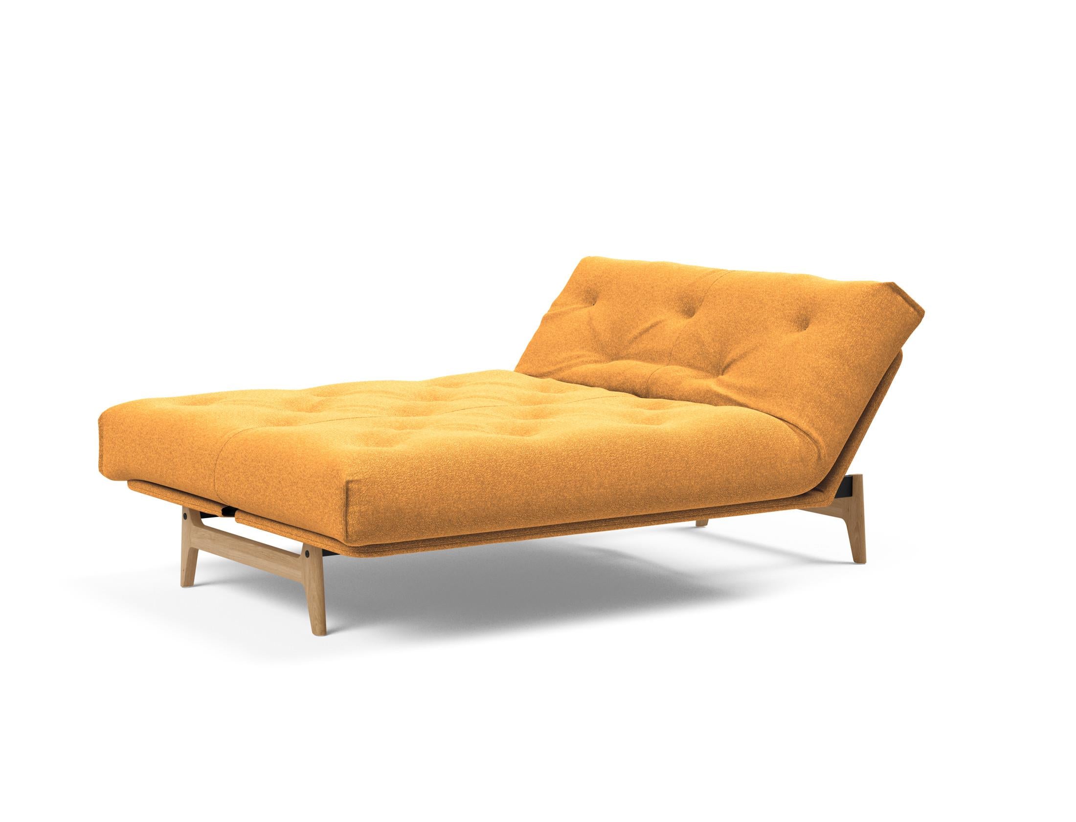 Entdecken Sie das Aslak 140 Bettsofa Nordic Soft Spring von Innovation Living – stilvolles Design trifft auf höchsten Schlafkomfort für Ihr Zuhause.