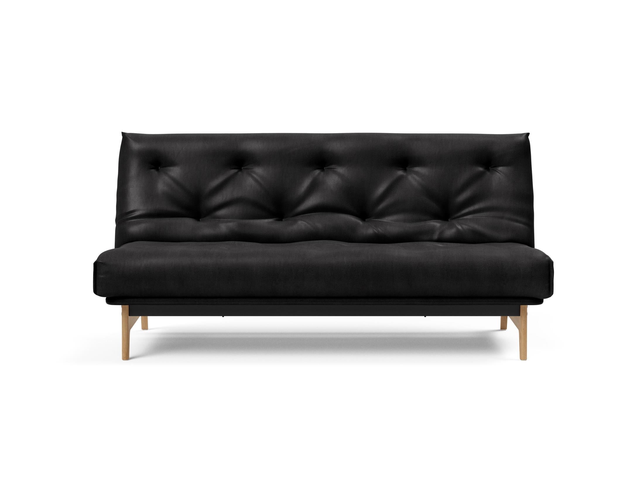 Erleben Sie das Aslak 140 Bettsofa Nordic: Stilvolles skandinavisches Design und der komfortable Soft Spring Bezug sorgen für perfekten Schlafkomfort.
