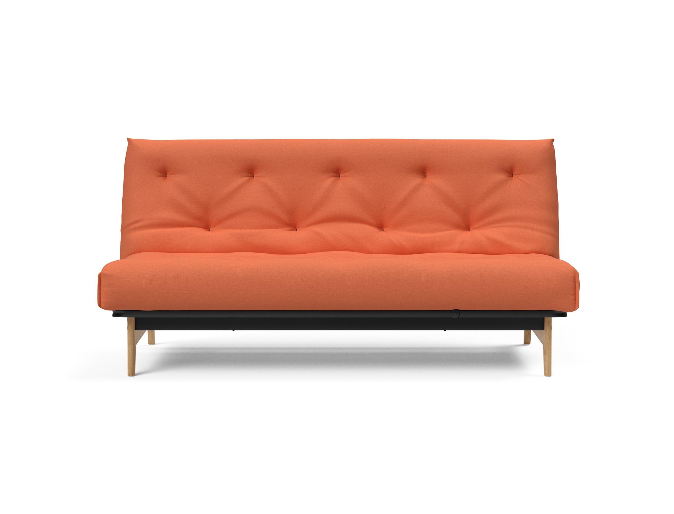 Erleben Sie das Aslak 140 Bettsofa Nordic Soft Spring von Innovation Living – eine perfekte Kombination aus modernem Stil und optimalem Schlafkomfort.