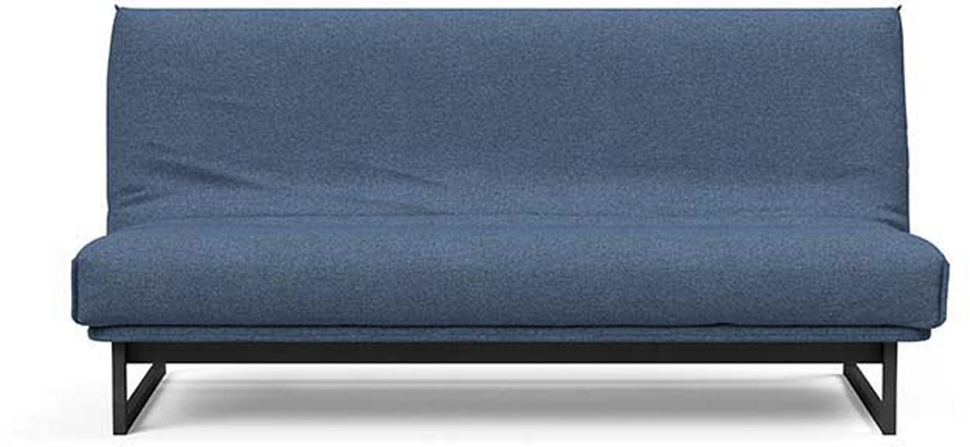 Entdecken Sie das Fraction 140 Bettsofa mit Nordic Cover von Innovation Living: stilvolles Design, komfortable Soft Spring-Matratze, ideal für kompakte Wohnräume.