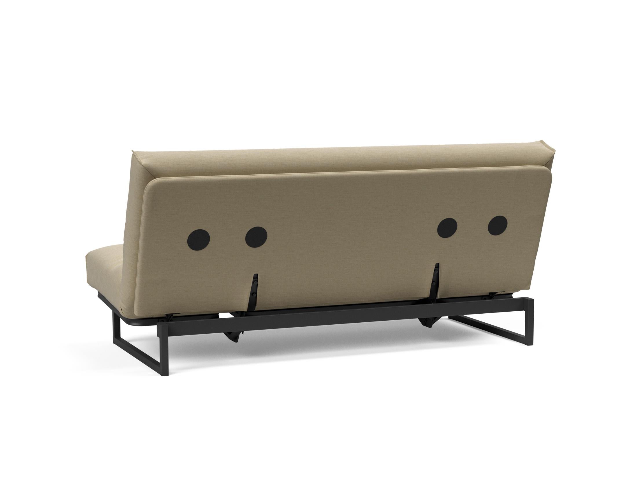 Entdecken Sie das Fraction 140 Bettsofa mit Nordic Cover von Innovation Living: stilvolles Design, komfortable Soft Spring-Matratze, ideal für kompakte Wohnräume.