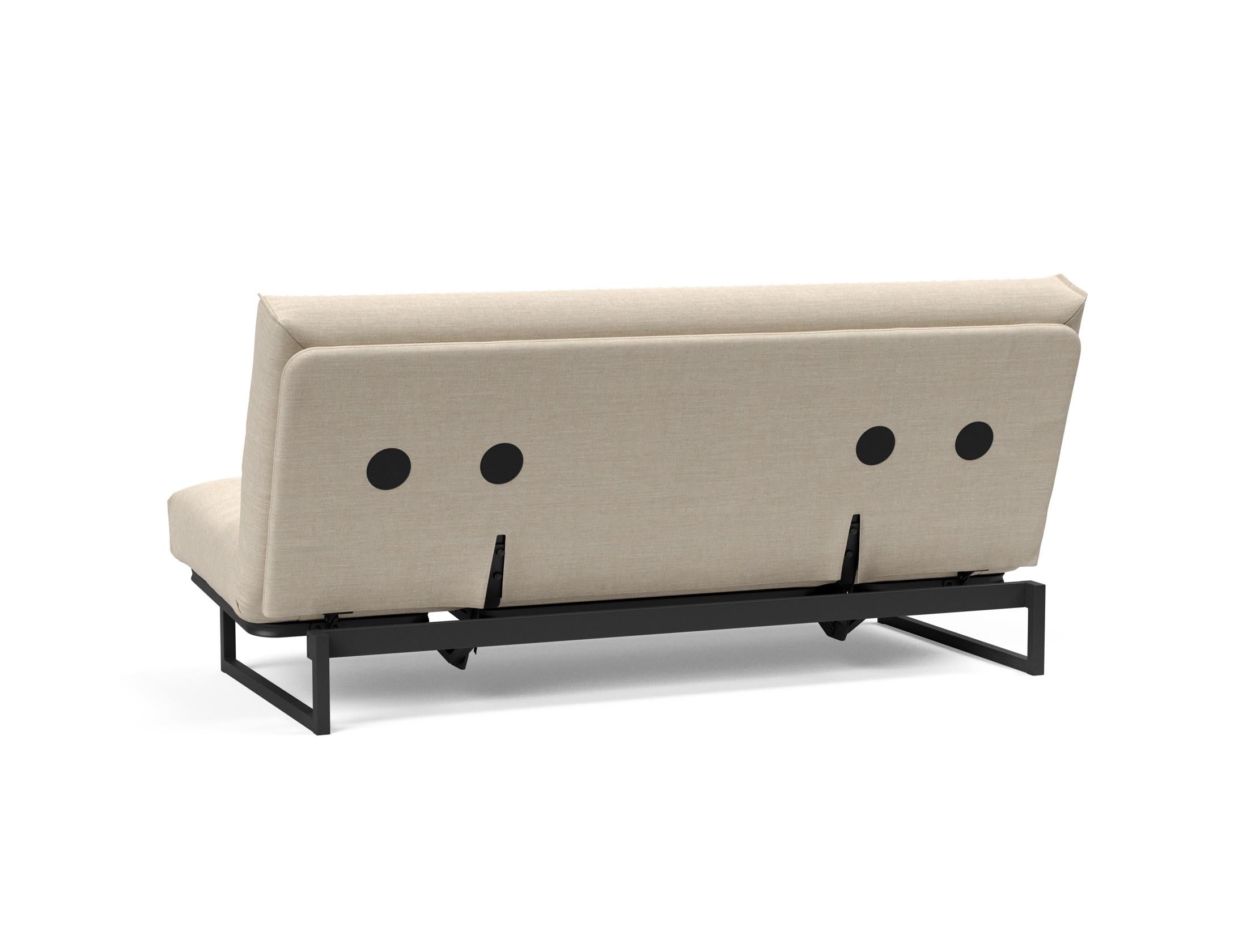 Entdecken Sie das Fraction 140 Bettsofa mit Nordic Cover von Innovation Living: stilvolles Design, komfortable Soft Spring-Matratze, ideal für kompakte Wohnräume.