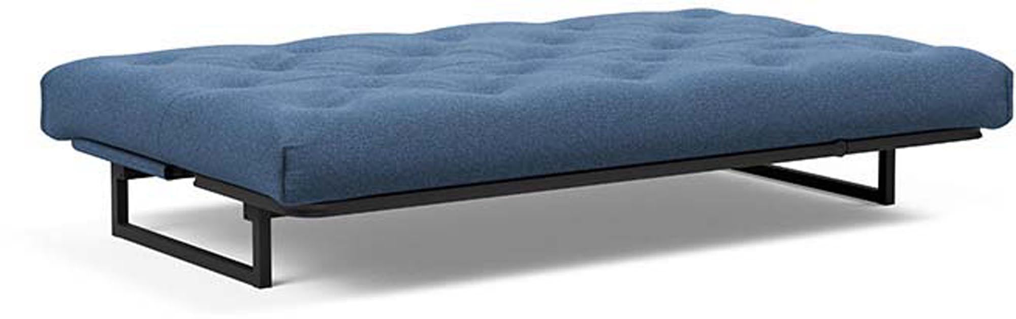 Erleben Sie das Fraction 120 Bettsofa Nordic von Innovation Living – modern, funktional und perfekt für kleine Räume und Übernachtungen.