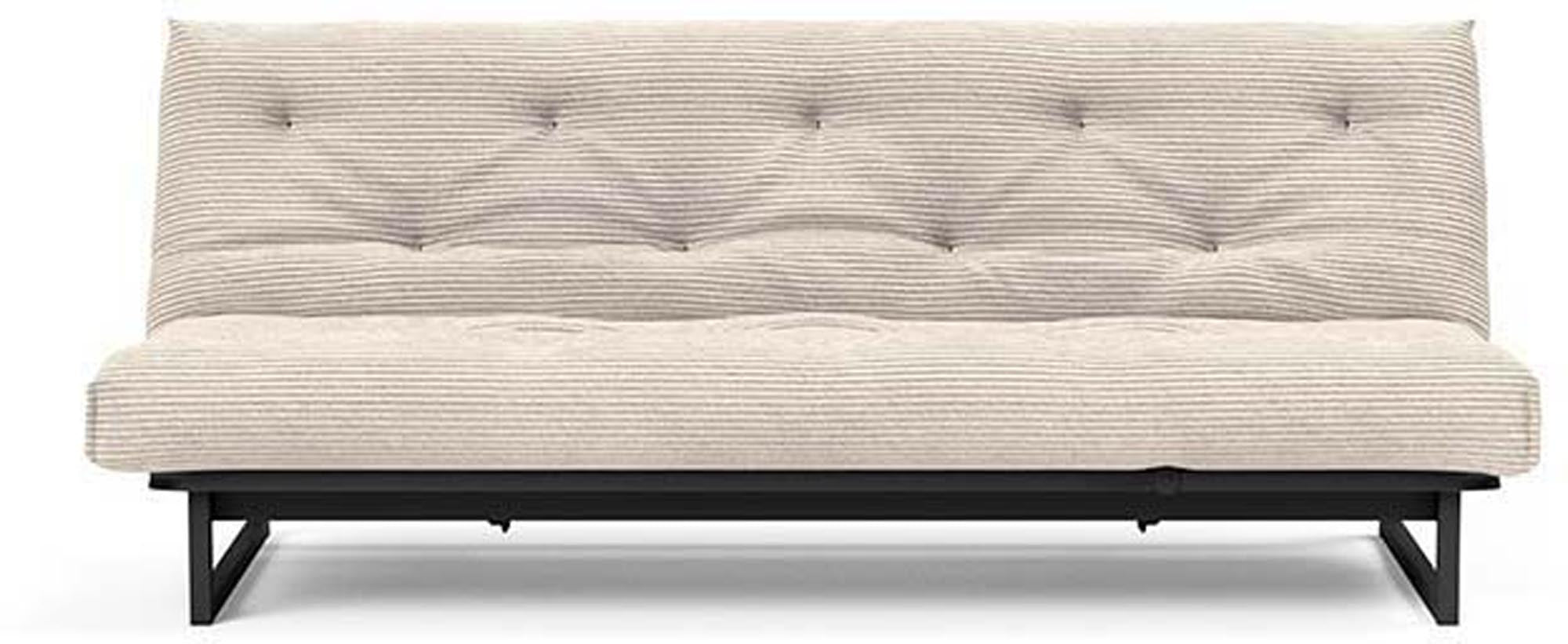 Entdecken Sie das Fraction 120 Bettsofa Nordic von Innovation Living – stilvoll, platzsparend und ideal für Gästeübernachtungen.