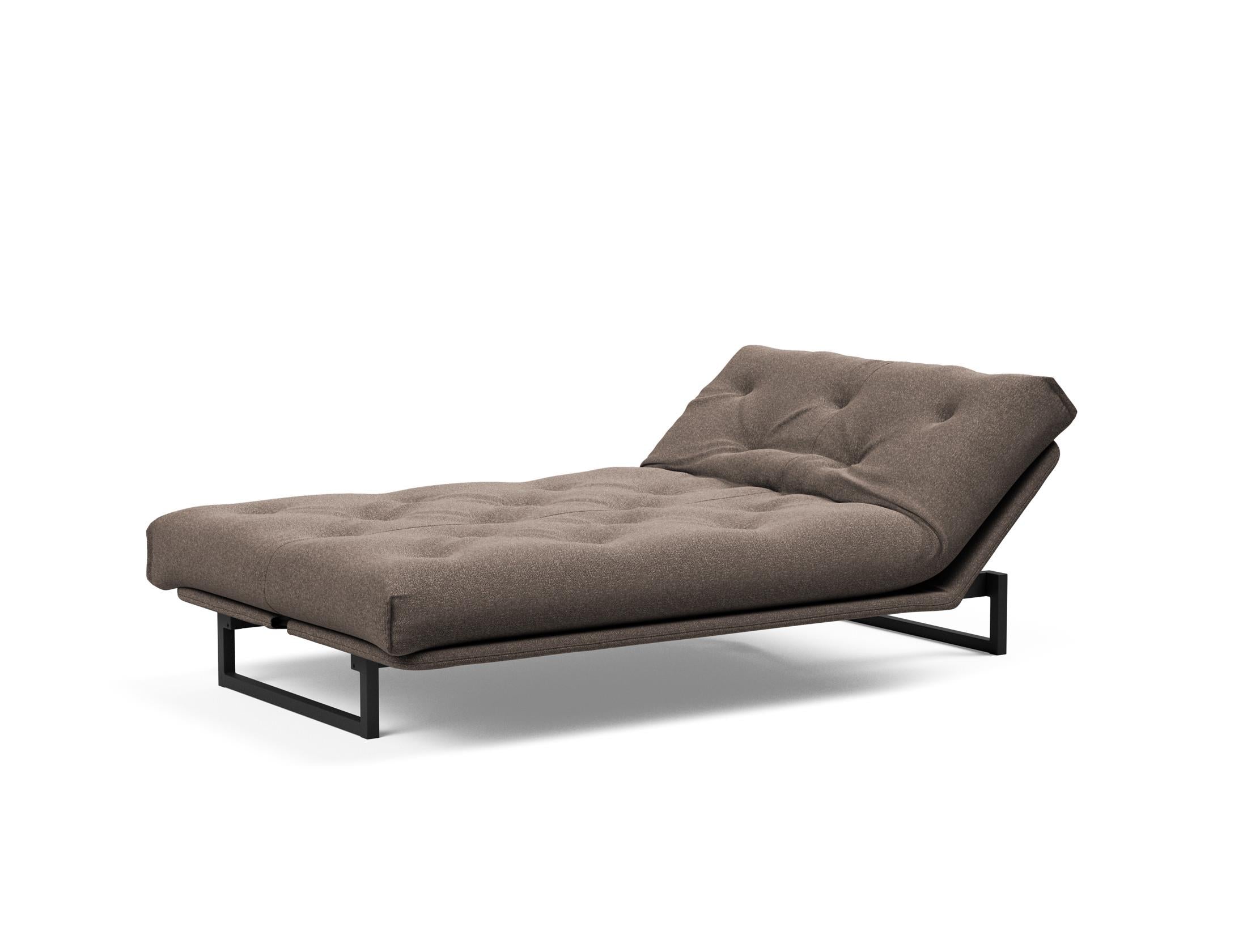 Fraction 120 Bettsofa Nordic: Elegantes Schlafsofa mit hochwertigem Soft Spring Bezug, perfekt für entspannte Nächte und modernes Wohndesign.