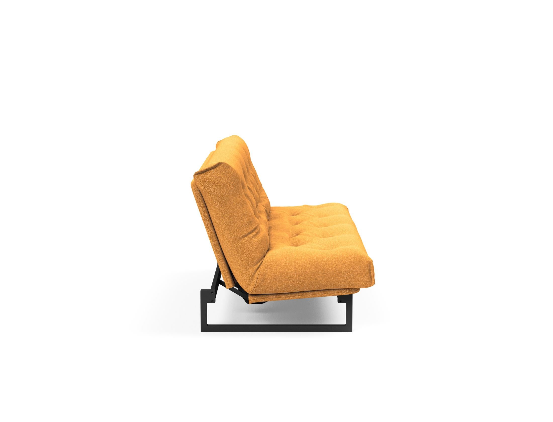Fraction 120 Bettsofa Nordic: Elegantes Schlafsofa mit hochwertigem Soft Spring Bezug, perfekt für entspannte Nächte und modernes Wohndesign.