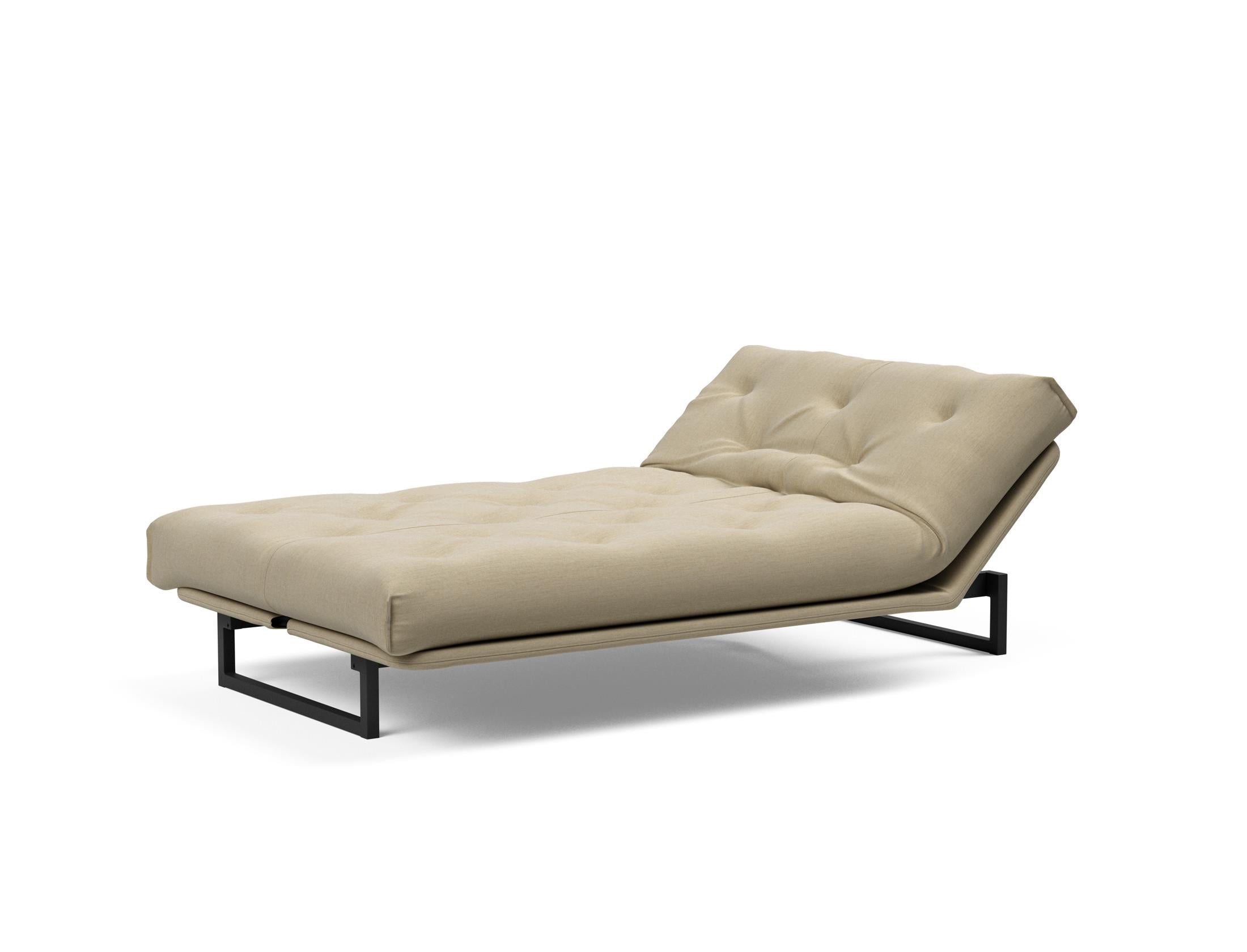 Fraction 120 Bettsofa Nordic: Elegantes Schlafsofa mit hochwertigem Soft Spring Bezug, perfekt für entspannte Nächte und modernes Wohndesign.