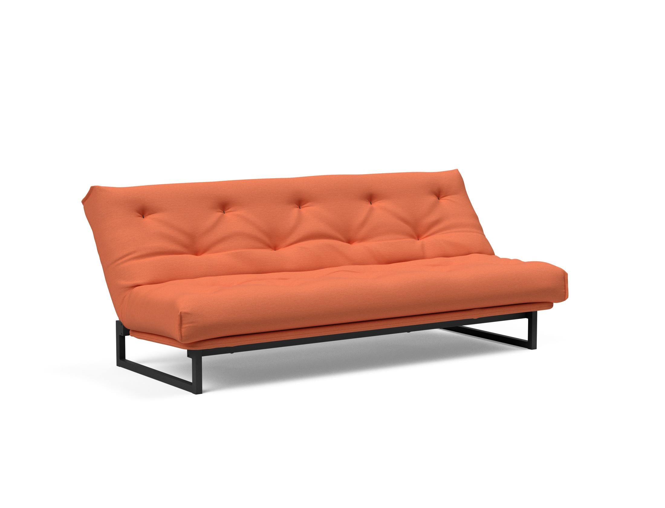 Fraction 120 Bettsofa Nordic: Stilvolles Schlafsofa mit weichem Soft Spring Bezug, ideal für gemütliche Nächte und zeitgemäße Einrichtung.