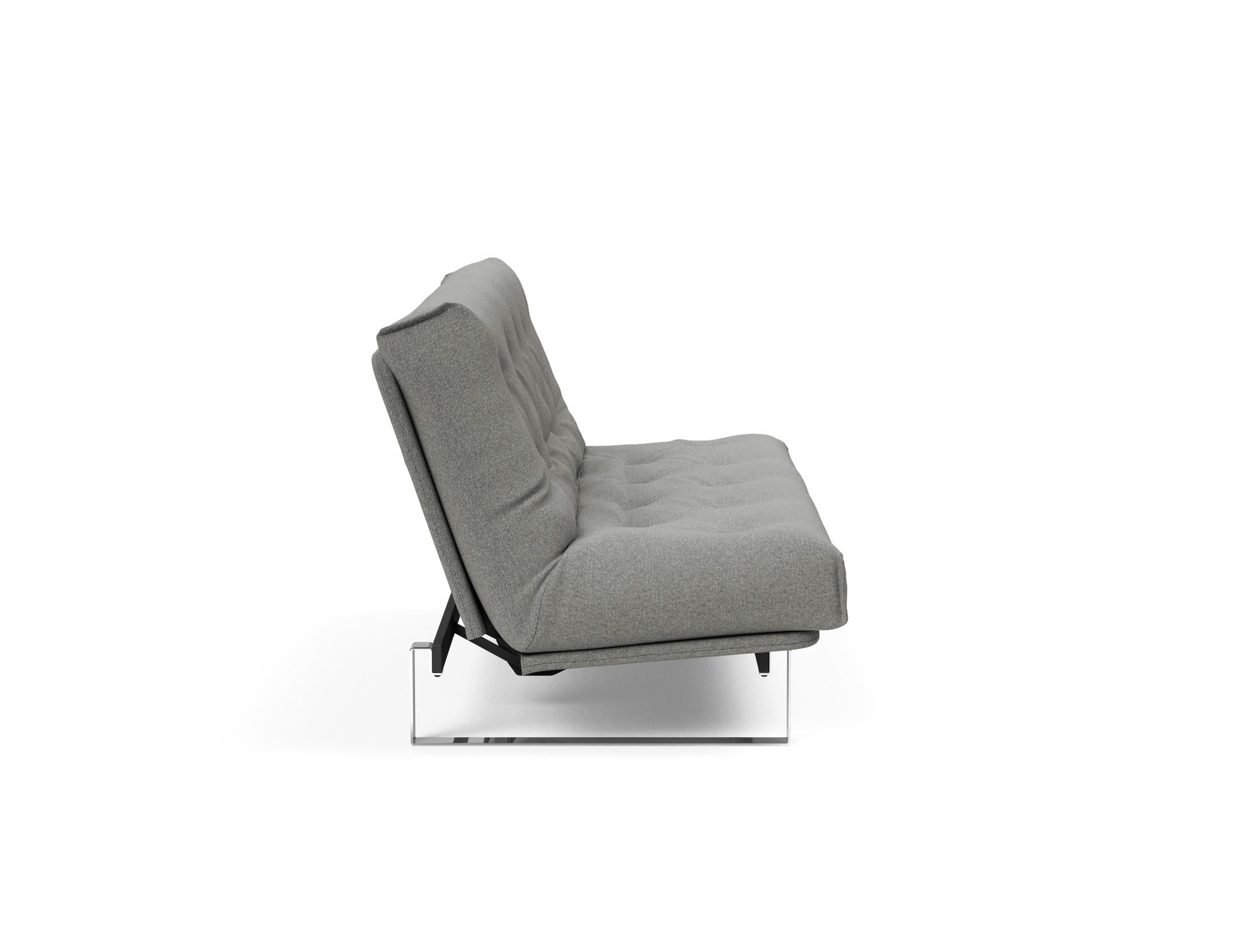 Erleben Sie das Minimum Bettsofa 140 Nordic von Innovation Living: elegantes Design, bequeme Soft Spring Matratze, ideal für kleine Räume.