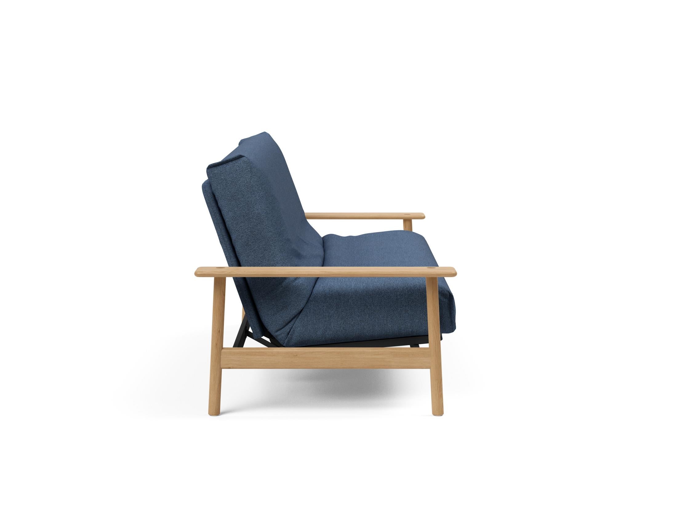 Entdecken Sie das Balder Bettsofa 140 Nordic Cover: stilvolles Design, hochwertige Soft Spring Matratze, ideal für vielseitige Wohnräume.