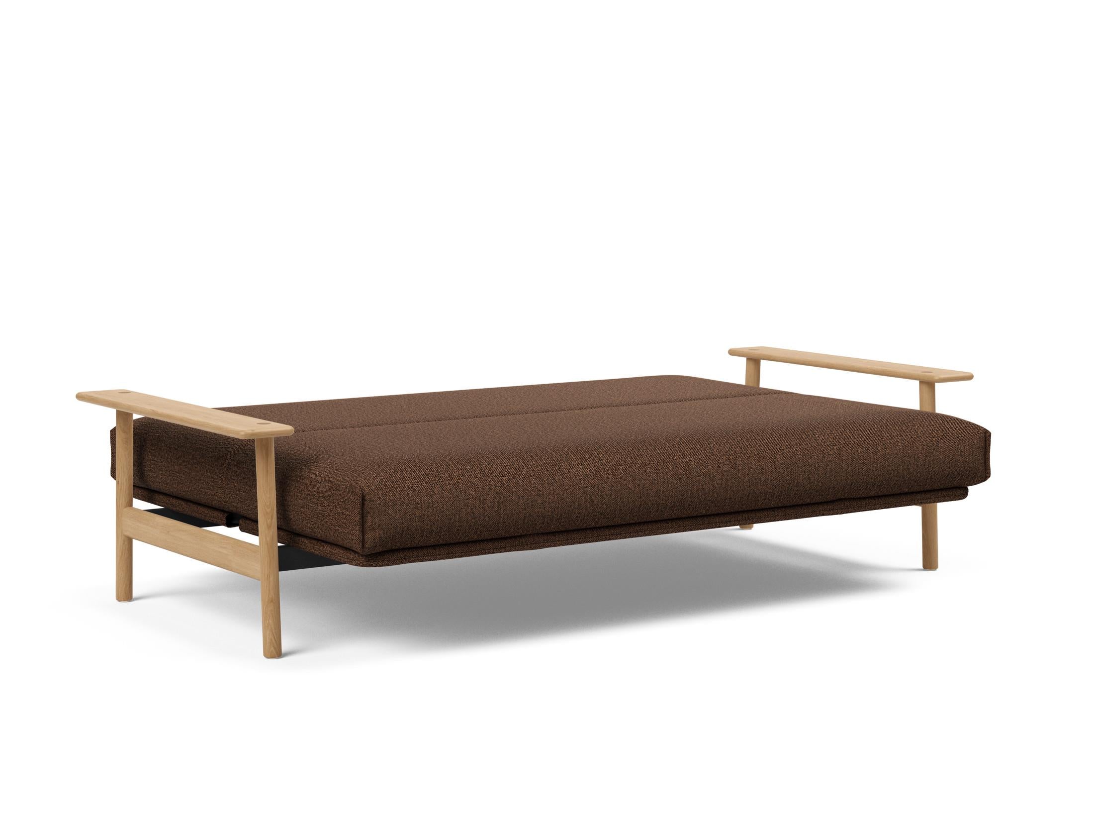 Erleben Sie das Balder Bettsofa 140 Nordic Cover: modernes Design, bequeme Soft Spring Matratze, perfekt für flexible Wohnlösungen.