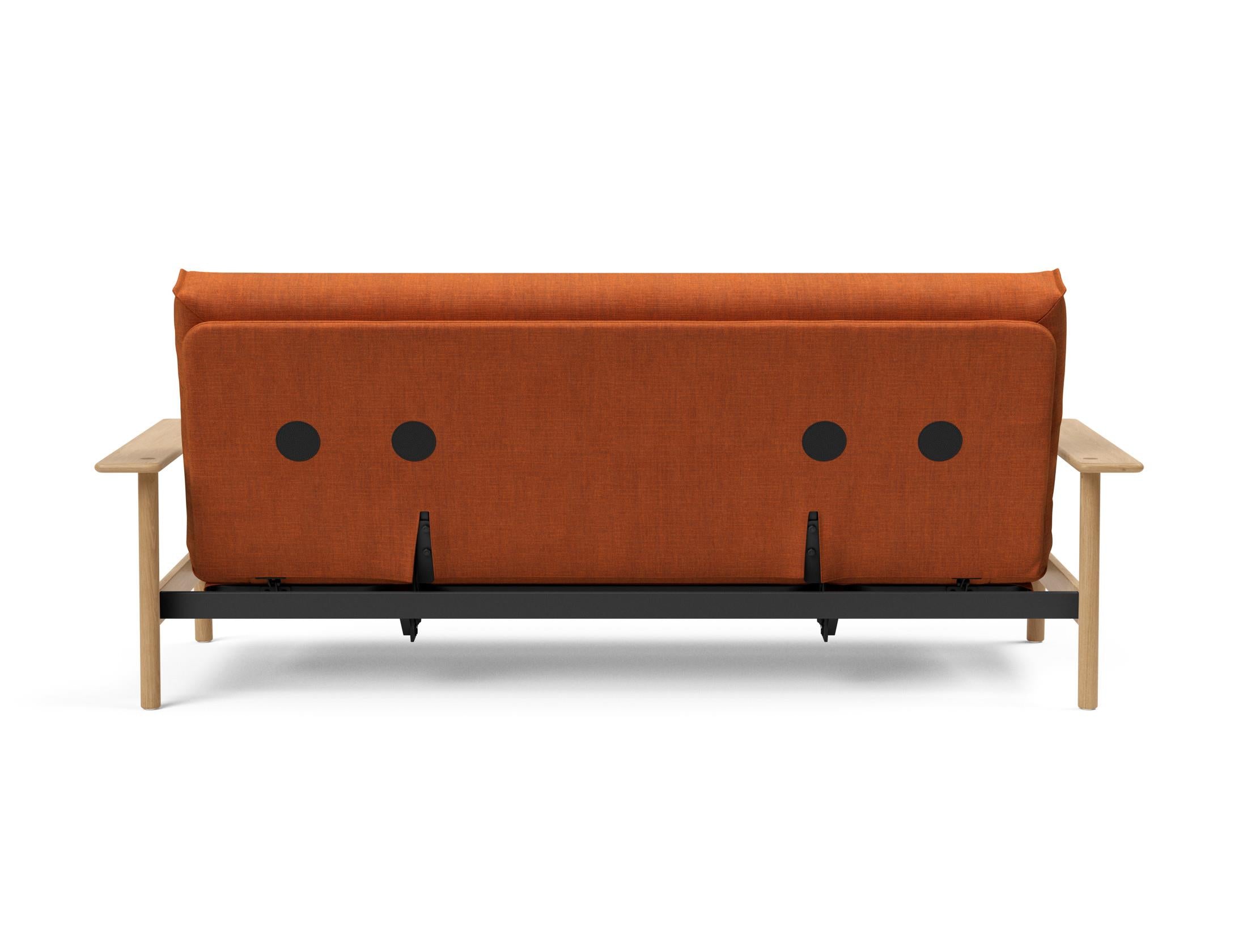 Entdecken Sie das Balder Bettsofa 140 Nordic Cover: stilvolles Design, hochwertige Soft Spring Matratze, ideal für vielseitige Wohnräume.