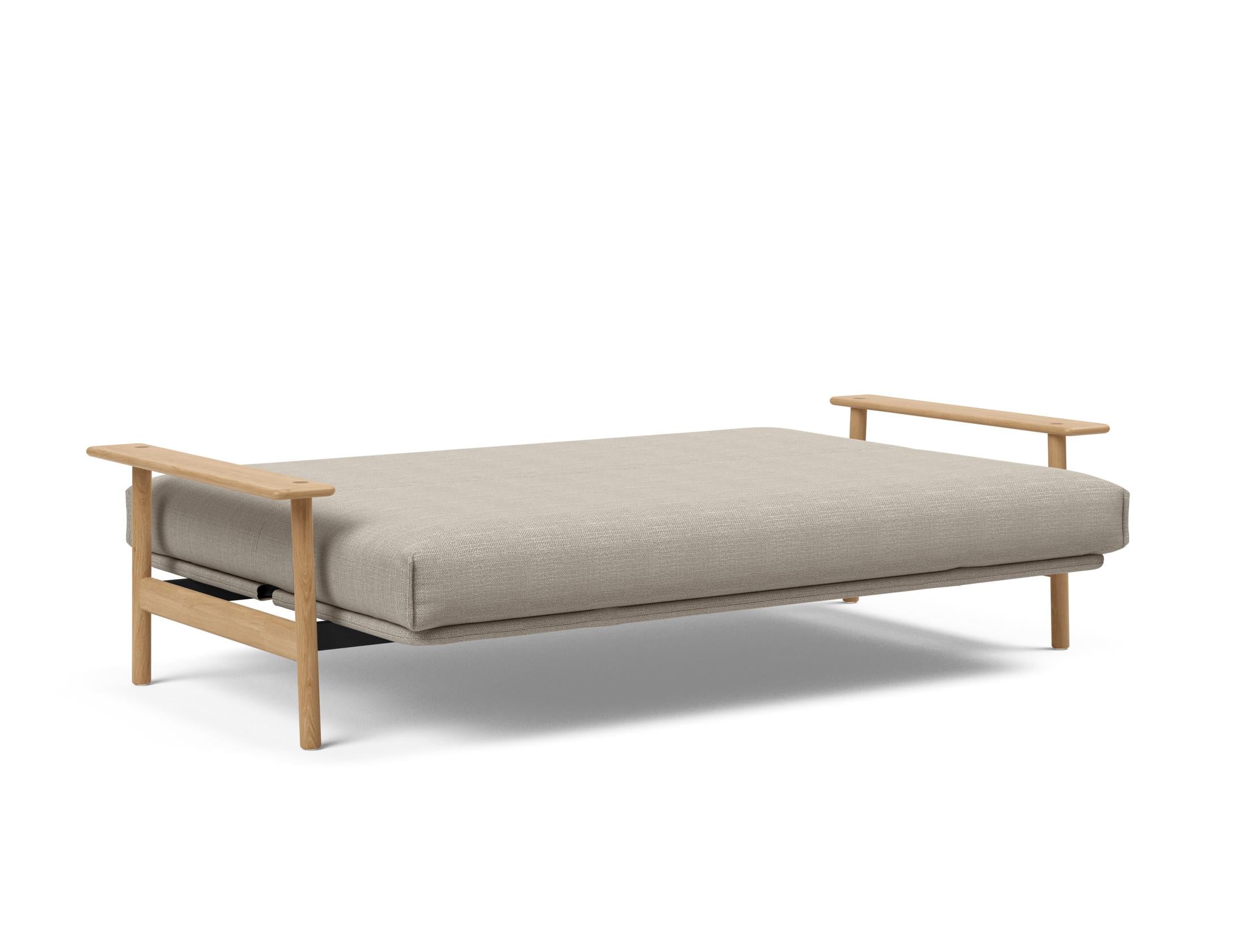 Erleben Sie das Balder Bettsofa 140 Nordic Cover: modernes Design, bequeme Soft Spring Matratze, perfekt für flexible Wohnlösungen.