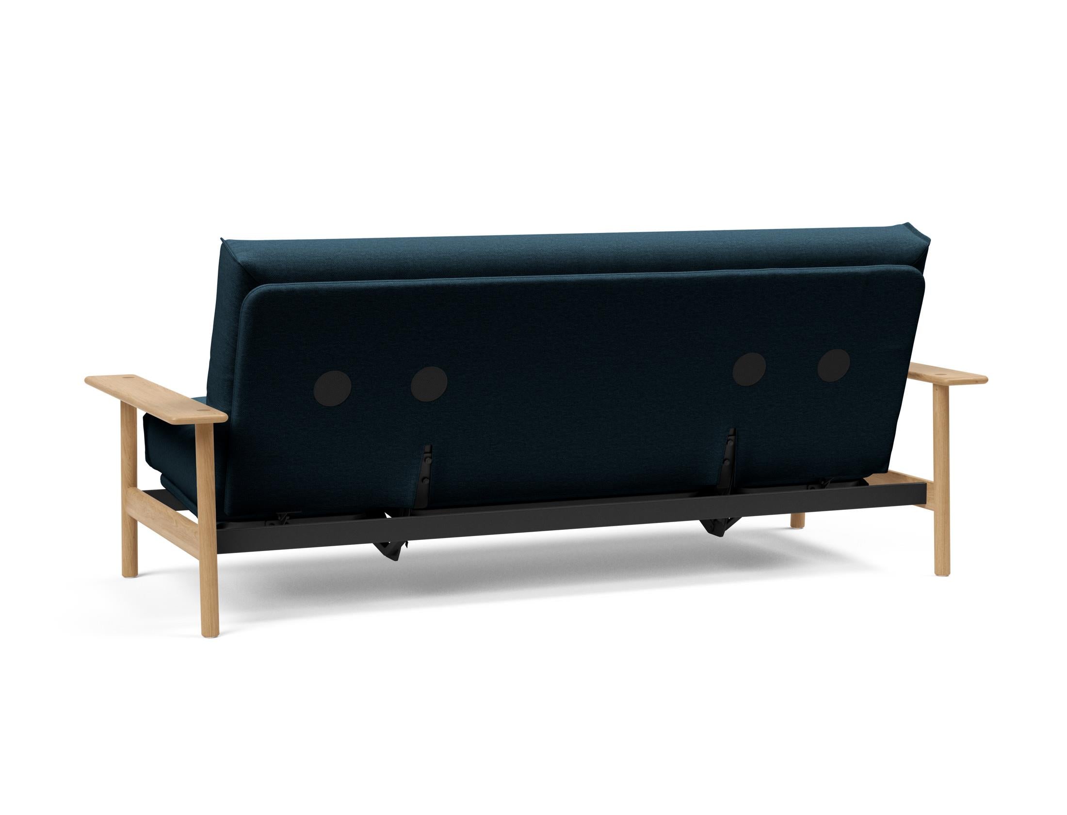 Entdecken Sie das Balder Bettsofa 140 Nordic Cover: stilvolles Design, hochwertige Soft Spring Matratze, ideal für vielseitige Wohnräume.