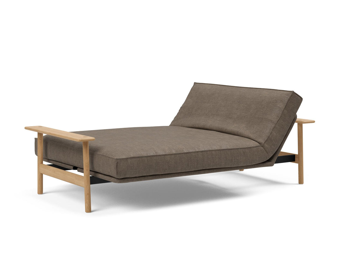 Balder Bettsofa 140 Sharp Plus Cover mit Gestellbezug Soft Spring in 411 Esina Cedar Brown präsentiert im Onlineshop von KAQTU Design AG. Bettsofa ist von Innovation Living