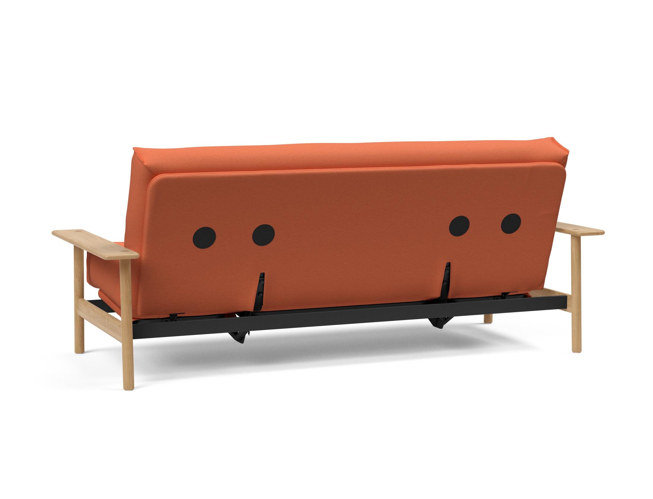 Erleben Sie das Balder Bettsofa 140 Nordic von Innovation Living – stilvoll, funktional und mit hochwertigem Soft Spring Bezug für erholsame Nächte.