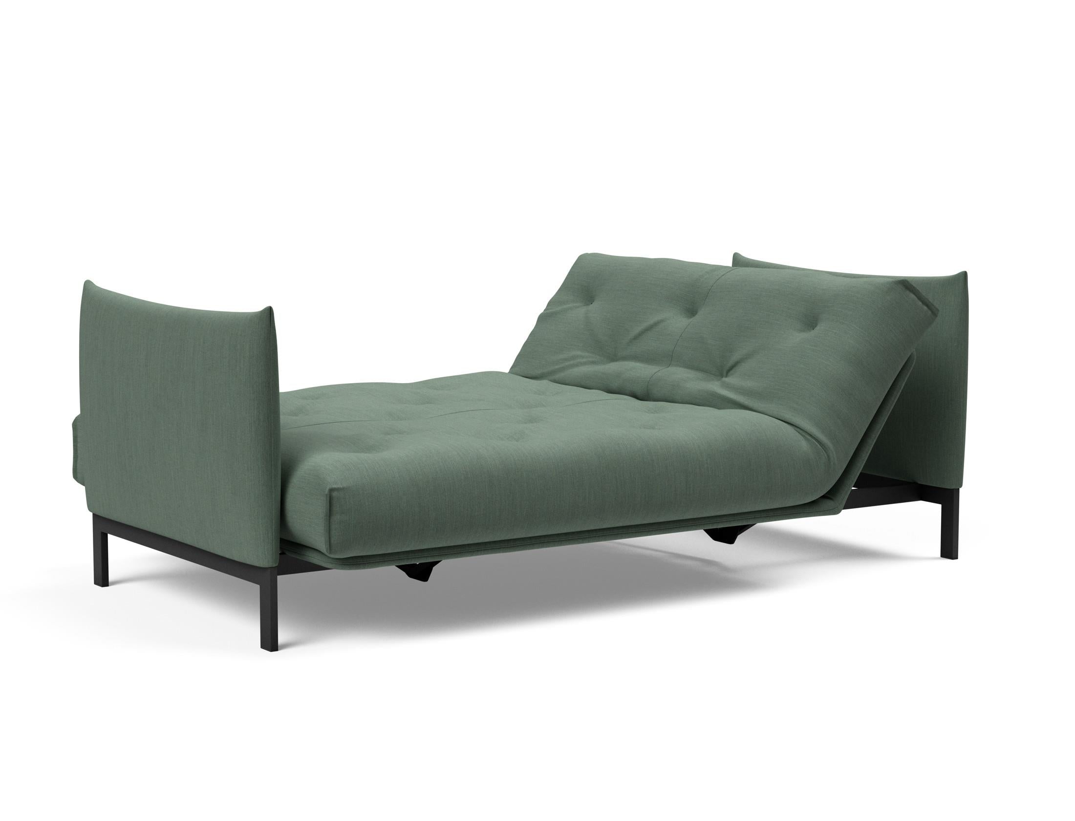 Erleben Sie das Junus 140 Bettsofa Nordic: Modernes Design und der weiche Soft Spring Bezug sorgen für höchsten Schlafkomfort und stilvolle Akzente.