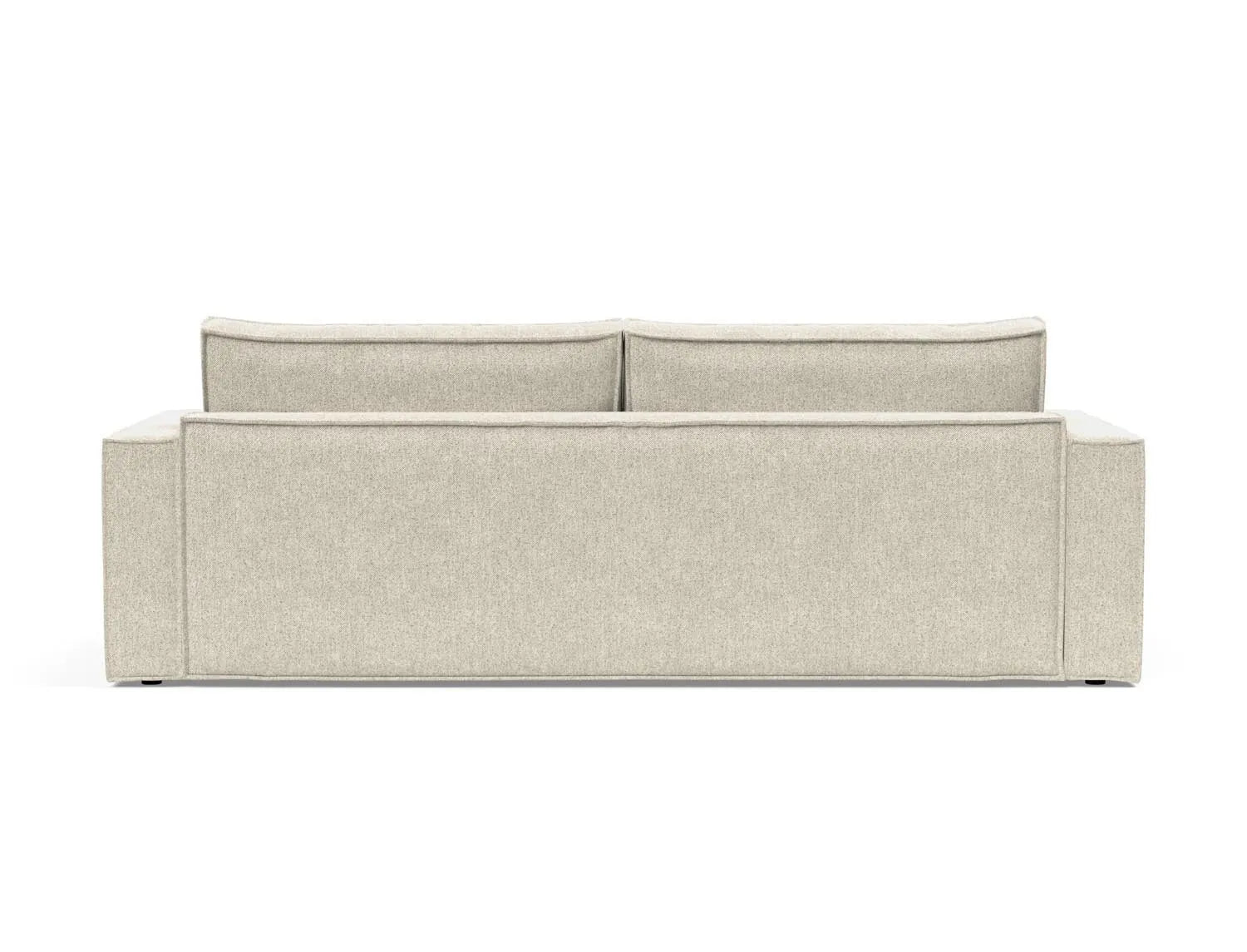 Entdecken Sie das Newilla Bettsofa von Innovation Living – eine perfekte Kombination aus modernem Stil und praktischer Vielseitigkeit für Ihr Zuhause.