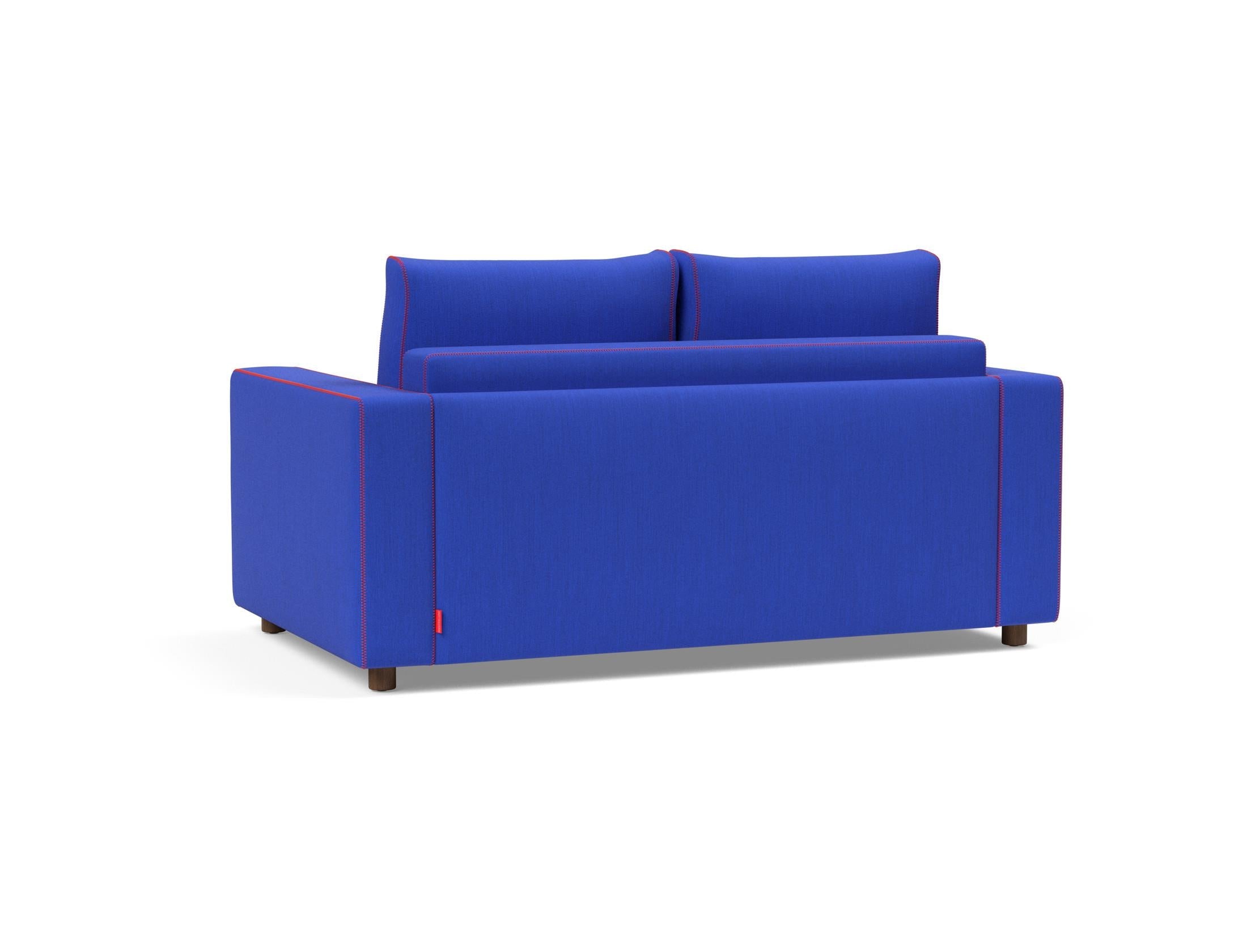 Entdecken Sie das Neah X Schlafsofa mit eleganten Standard Armlehnen von Innovation Living – perfekt für modernes Wohnen und gemütliche Nächte.