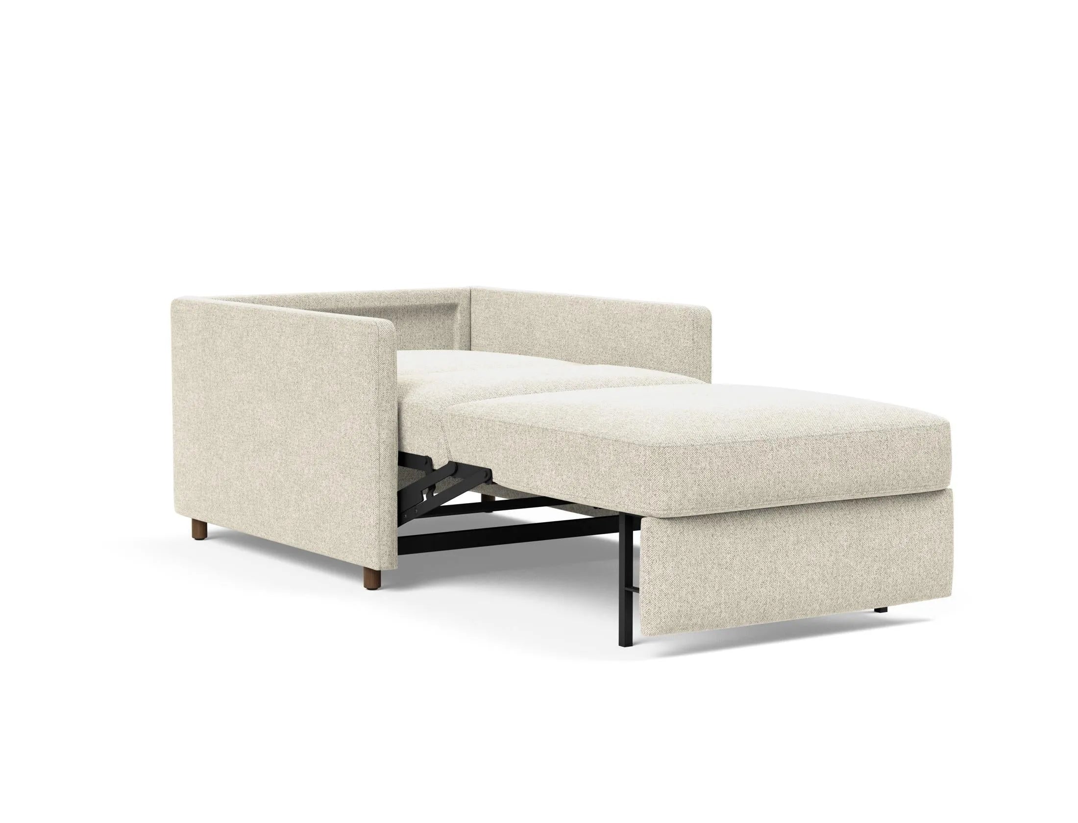 Der Neah Sessel von Innovation Living besticht durch seine eleganten Slim Armlehnen und bietet zeitgemäßen Komfort für Ihr Zuhause.