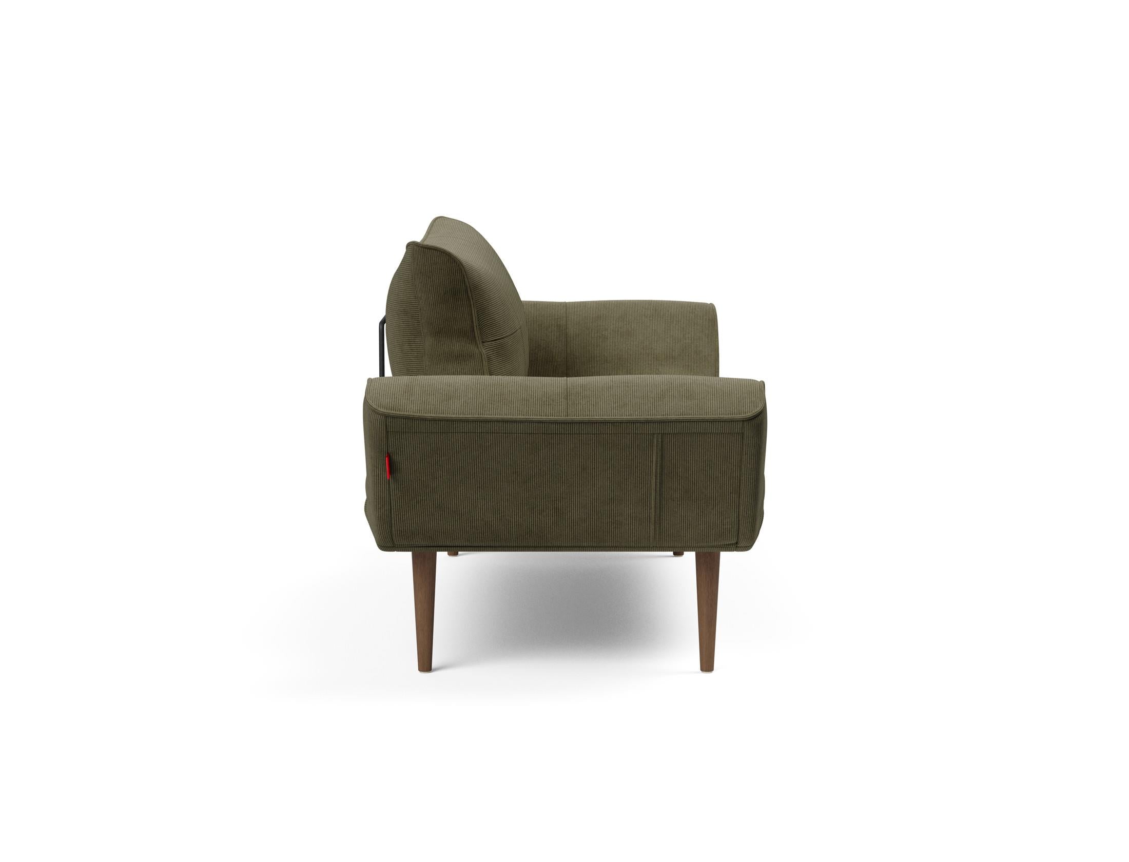 Entdecken Sie das Zeal Klappsofa 70 Styletto von Innovation Living – ein stilvolles, multifunktionales Sofa in Elegance Orange, das höchsten Komfort bietet.