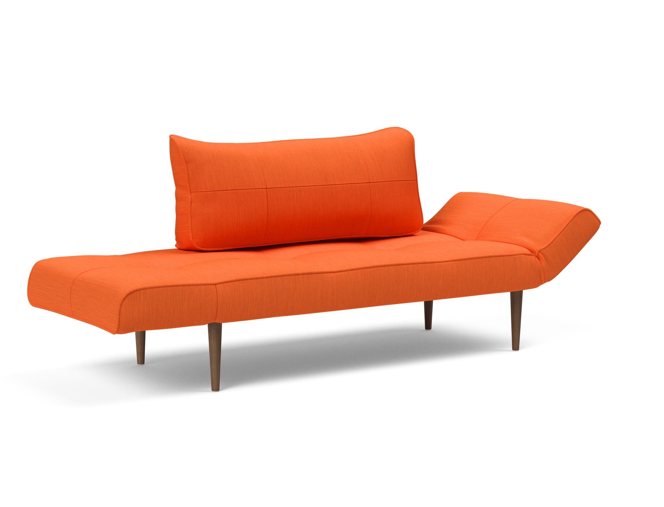 Zeal Klappsofa 70 Styletto in 510 Elegance Orange präsentiert im Onlineshop von KAQTU Design AG. Bettsofa ist von Innovation Living