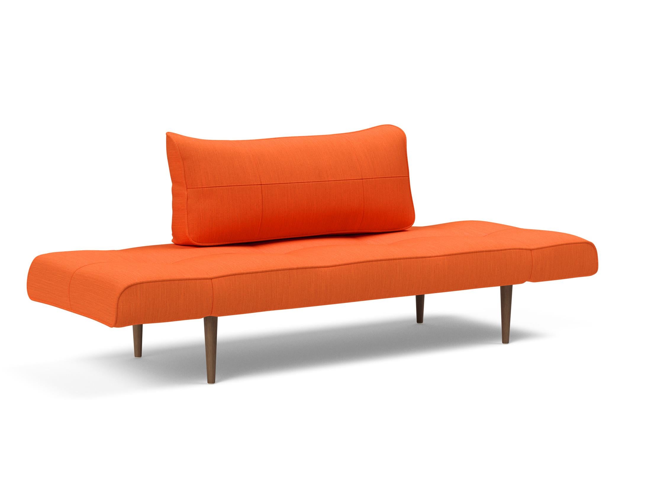 Zeal Klappsofa 70 Styletto in 510 Elegance Orange präsentiert im Onlineshop von KAQTU Design AG. Bettsofa ist von Innovation Living