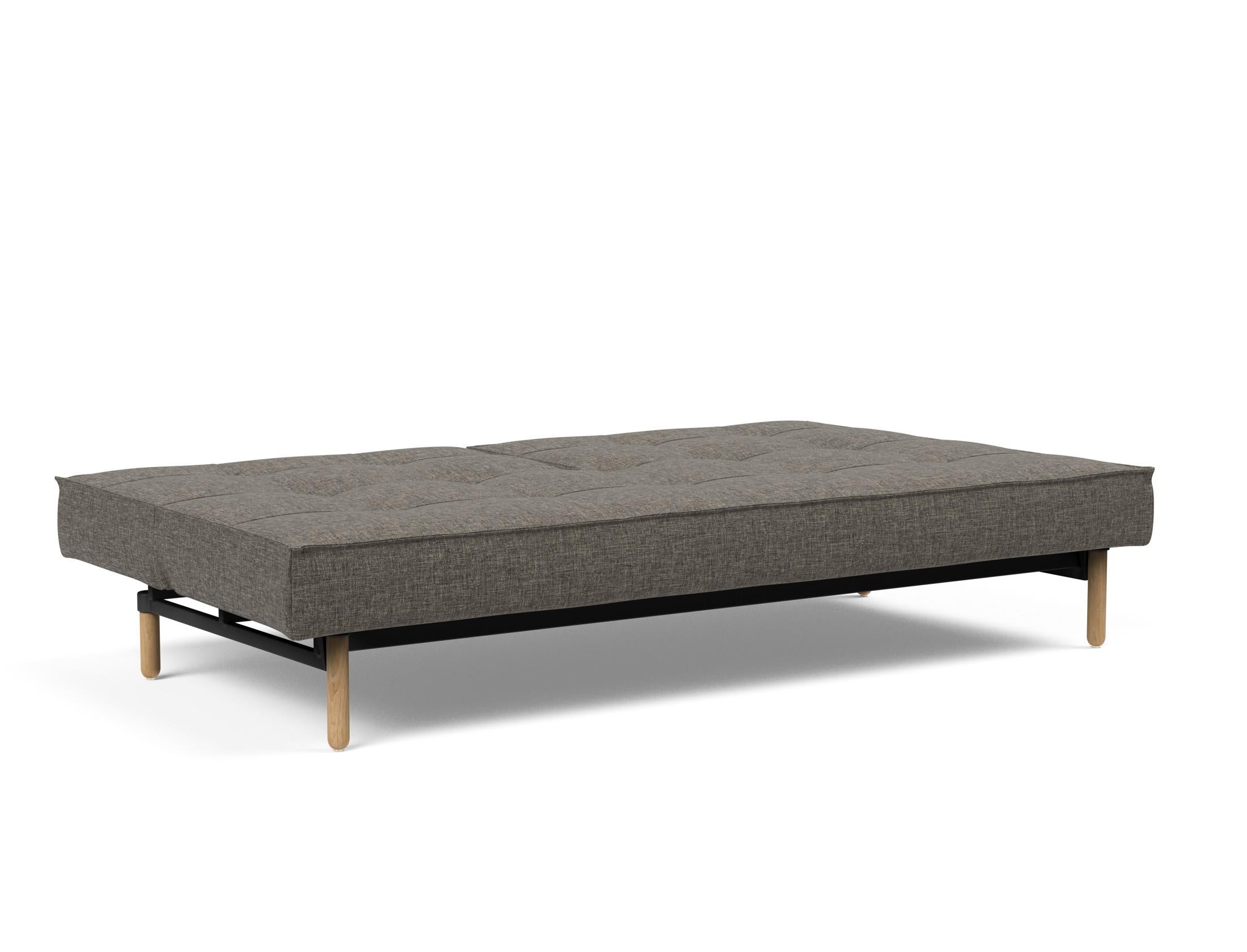 Entdecken Sie das Splitback Sofabett 115 Stem von Innovation Living – ein modernes und vielseitiges Schlafsofa, das Komfort und Design vereint.