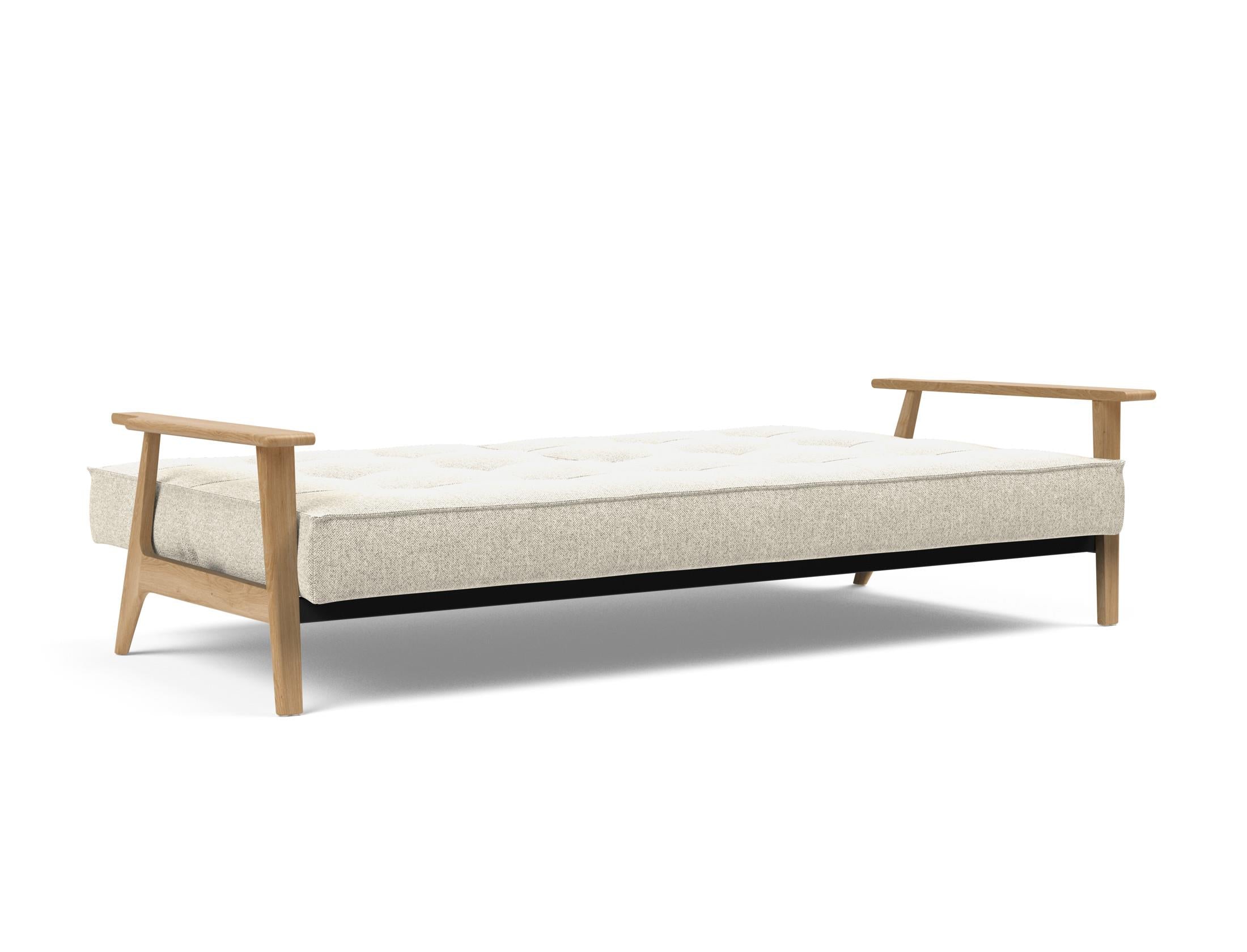 Entdecken Sie das Splitback Sofabett 115 Frej von Innovation Living – ein elegantes, funktionales Möbelstück, das Schlafkomfort und modernes Design vereint.
