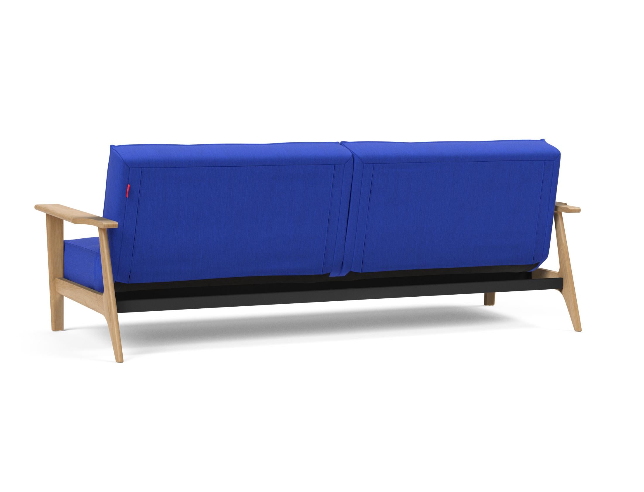 Erleben Sie das vielseitige Splitback Sofabett 115 Frej von Innovation Living – stilvoll, funktional und ideal für kleine Räume.