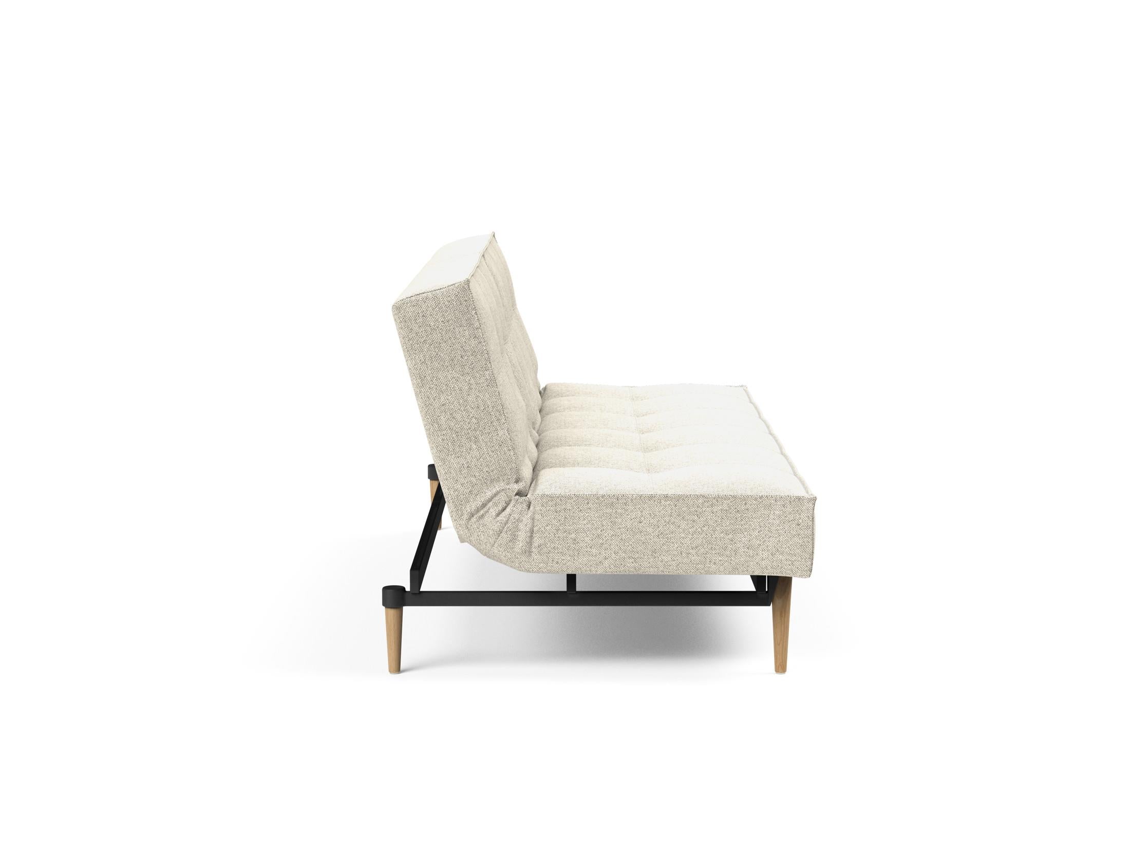 Entdecken Sie das elegante Splitback Sofabett 115 Styletto von Innovation Living – perfekt für moderne Wohnräume und vielseitige Nutzung.