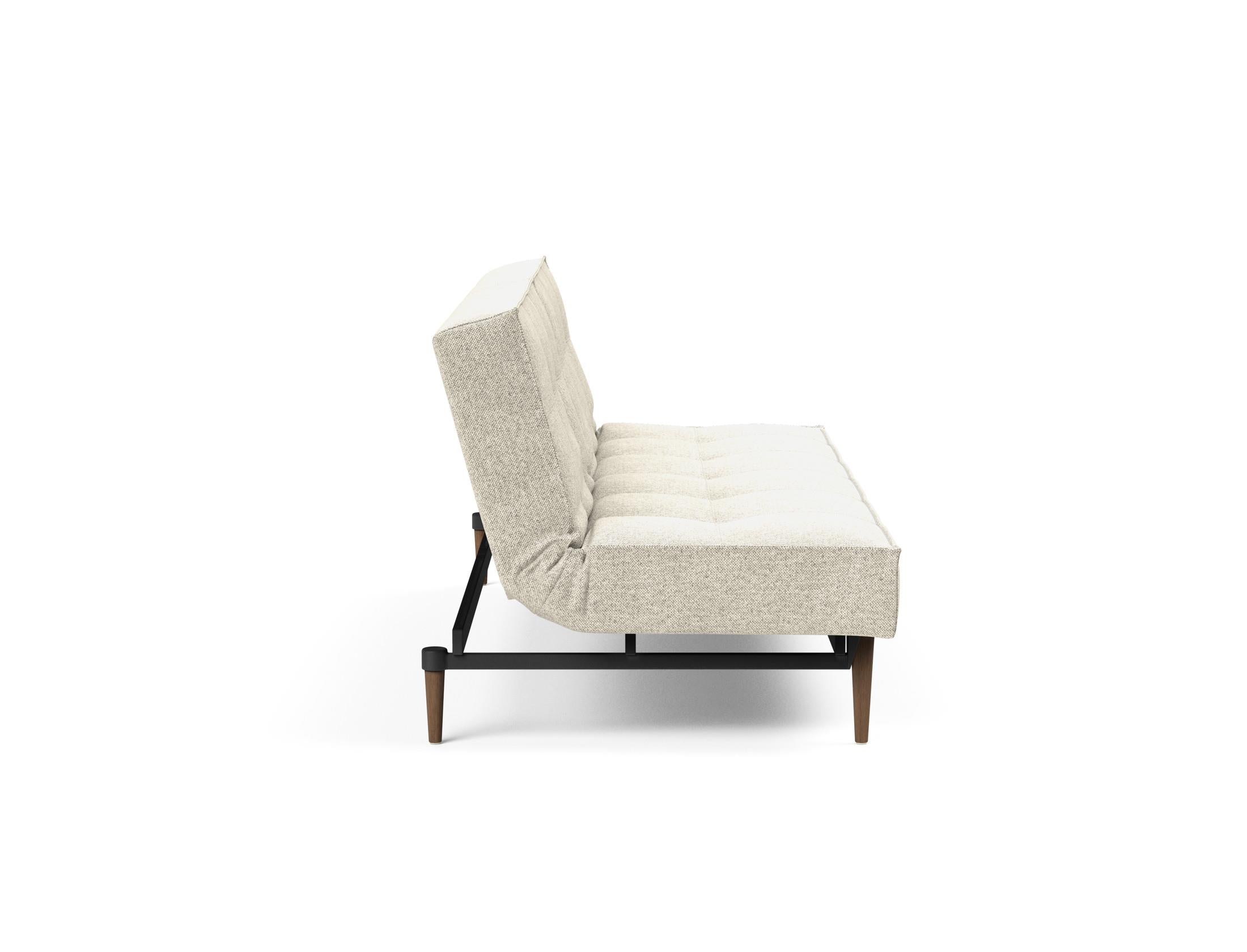 Erleben Sie das stilvolle Splitback Sofabett 115 Styletto von Innovation Living – ideal für flexible Wohnlösungen und zeitgemäßes Design.