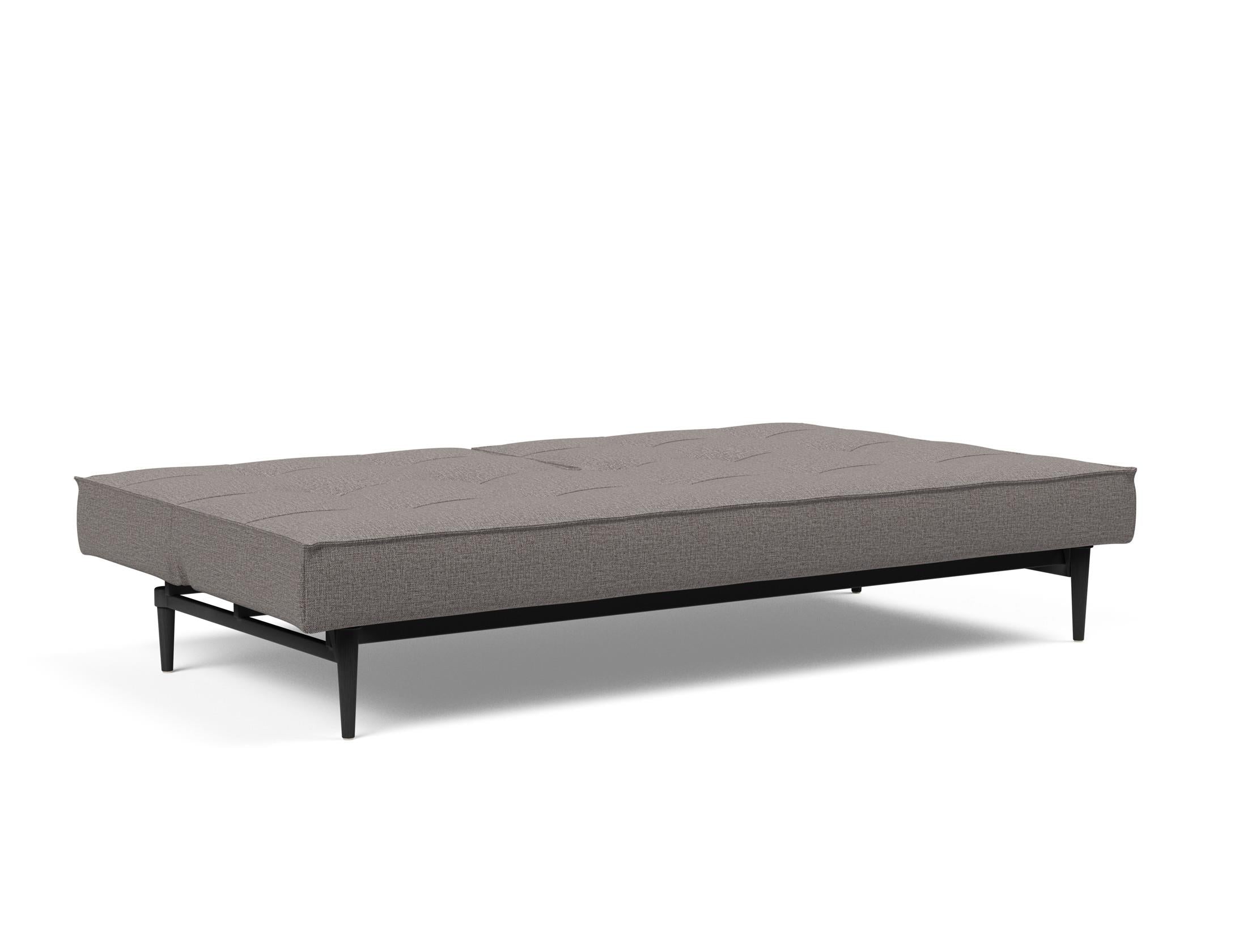 Erleben Sie das stilvolle Splitback Sofabett 115 Styletto von Innovation Living – ideal für flexible Wohnlösungen und zeitgemäßes Design.