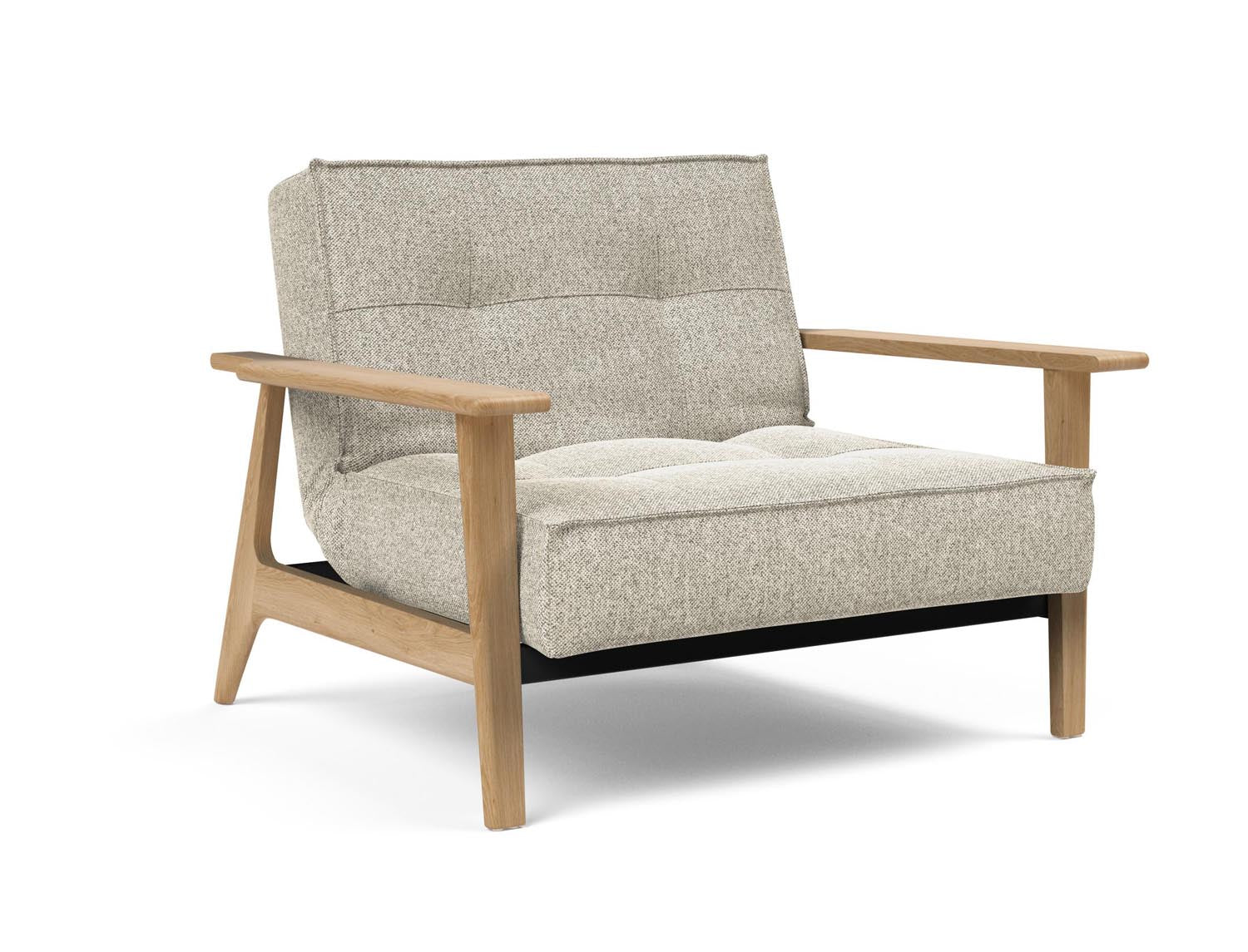 Erleben Sie den Splitback Frej Sessel von Innovation Living – ein modernes Designstück, das Komfort und Funktionalität vereint.