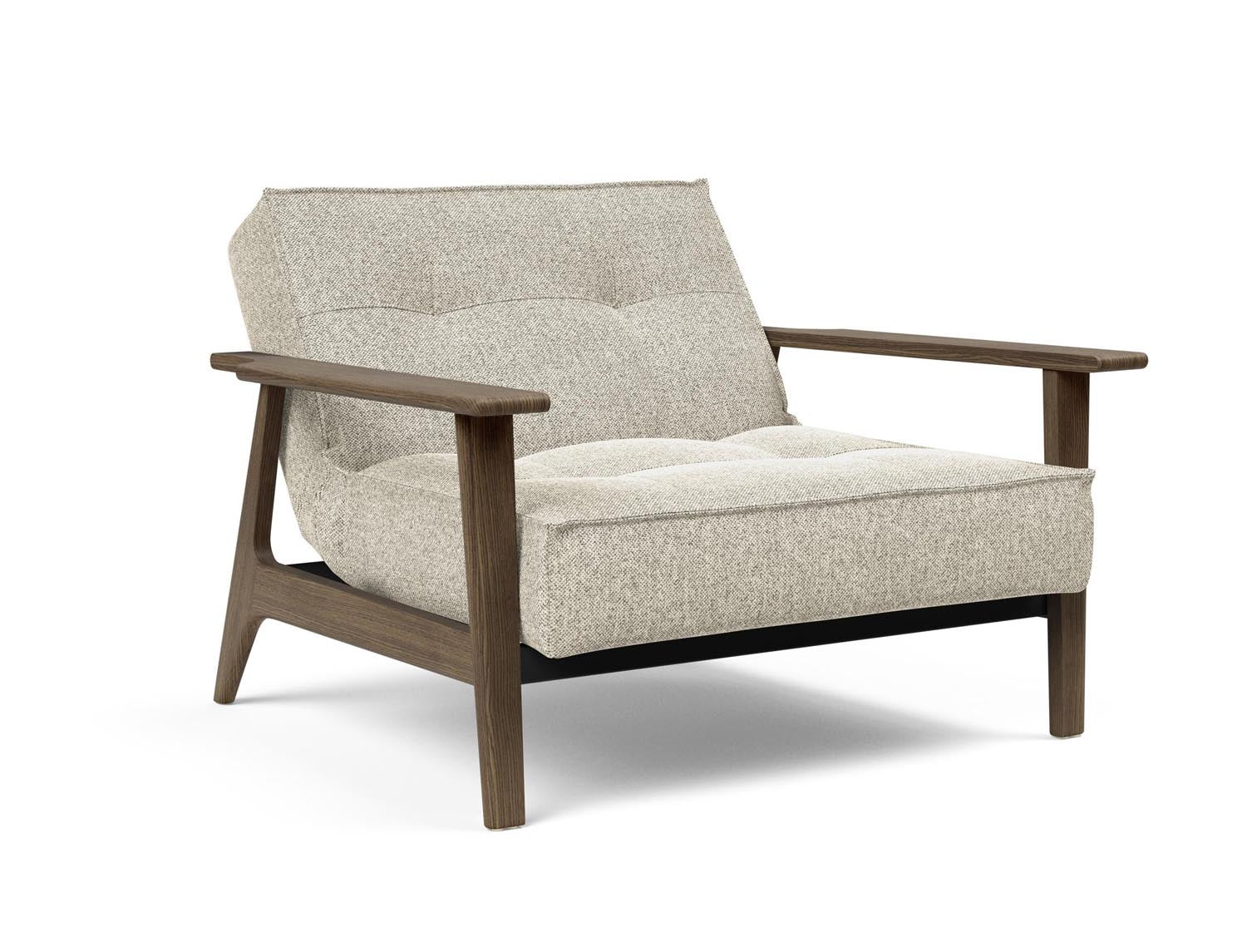Entdecken Sie den Splitback Frej Sessel von Innovation Living – stilvoll, vielseitig und perfekt für moderne Wohnräume.