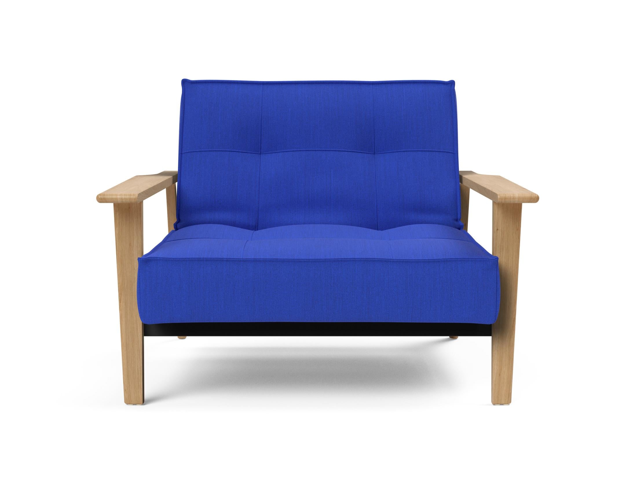Erleben Sie den Splitback Frej Sessel von Innovation Living – ein elegantes, multifunktionales Möbelstück, das jedem Raum Charakter verleiht.