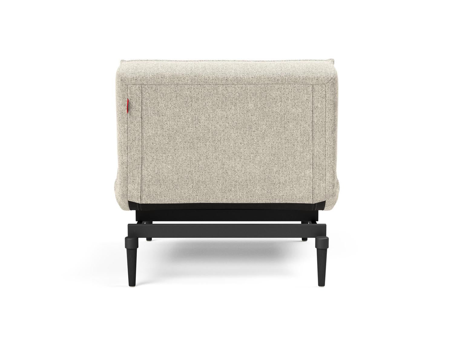 Erleben Sie den Splitback Styletto Sessel von Innovation Living – stilvoll, vielseitig und perfekt für jedes moderne Zuhause.