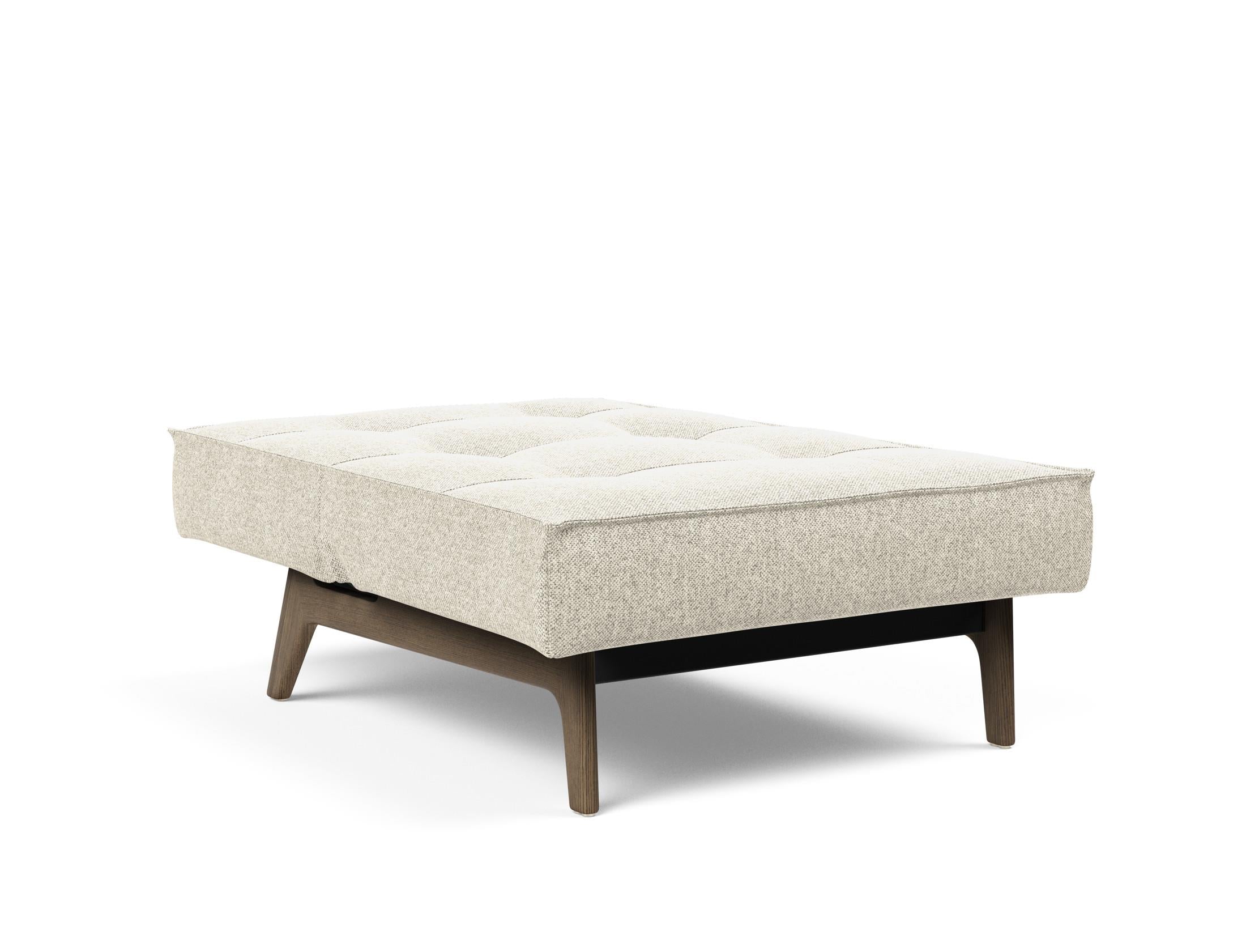 Entdecken Sie den Splitback Eik Sessel von Innovation Living – ein elegantes Design, das Komfort und Funktionalität vereint.