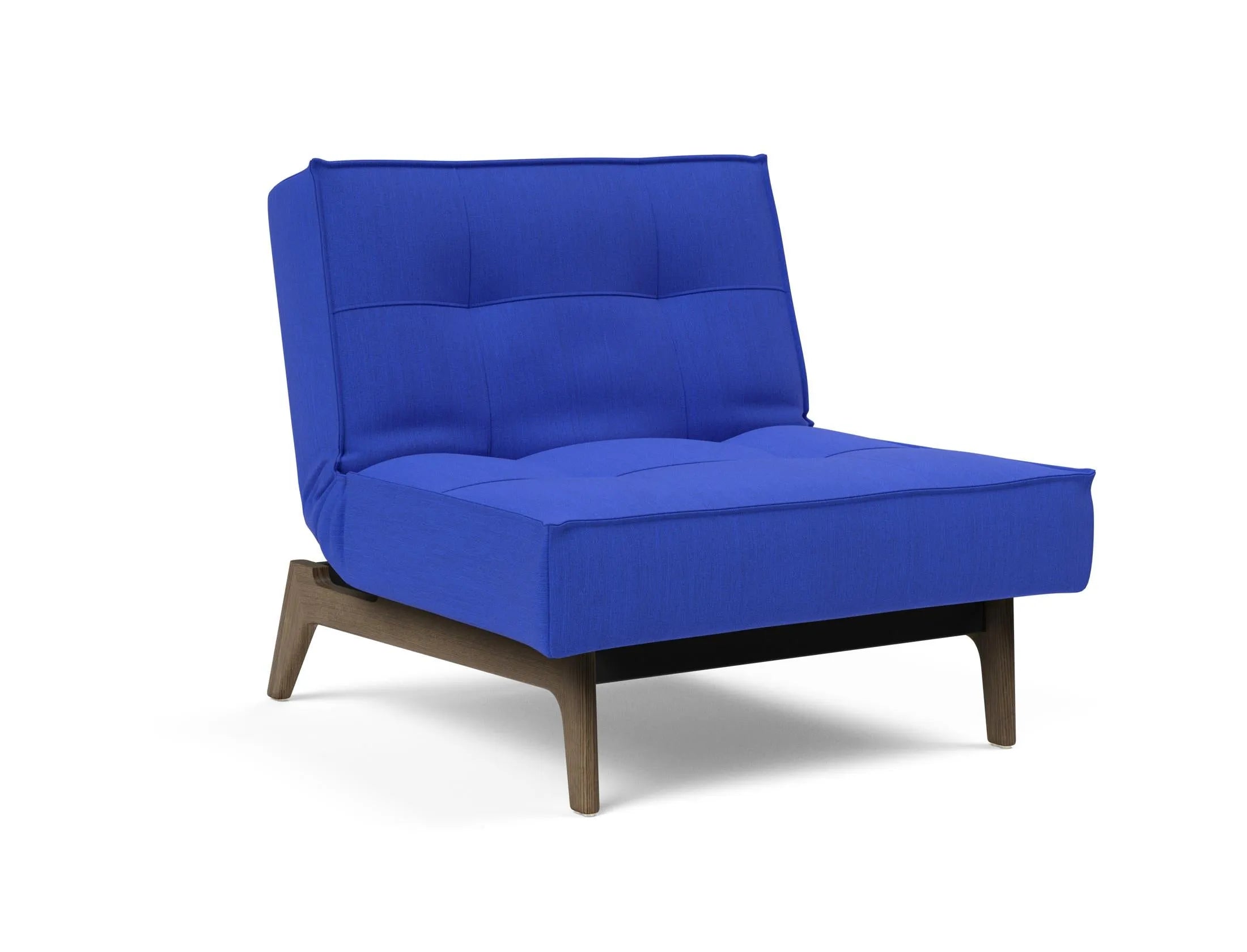 Entdecken Sie den Splitback Eik Sessel von Innovation Living – ein elegantes Design, das Komfort und Funktionalität vereint.