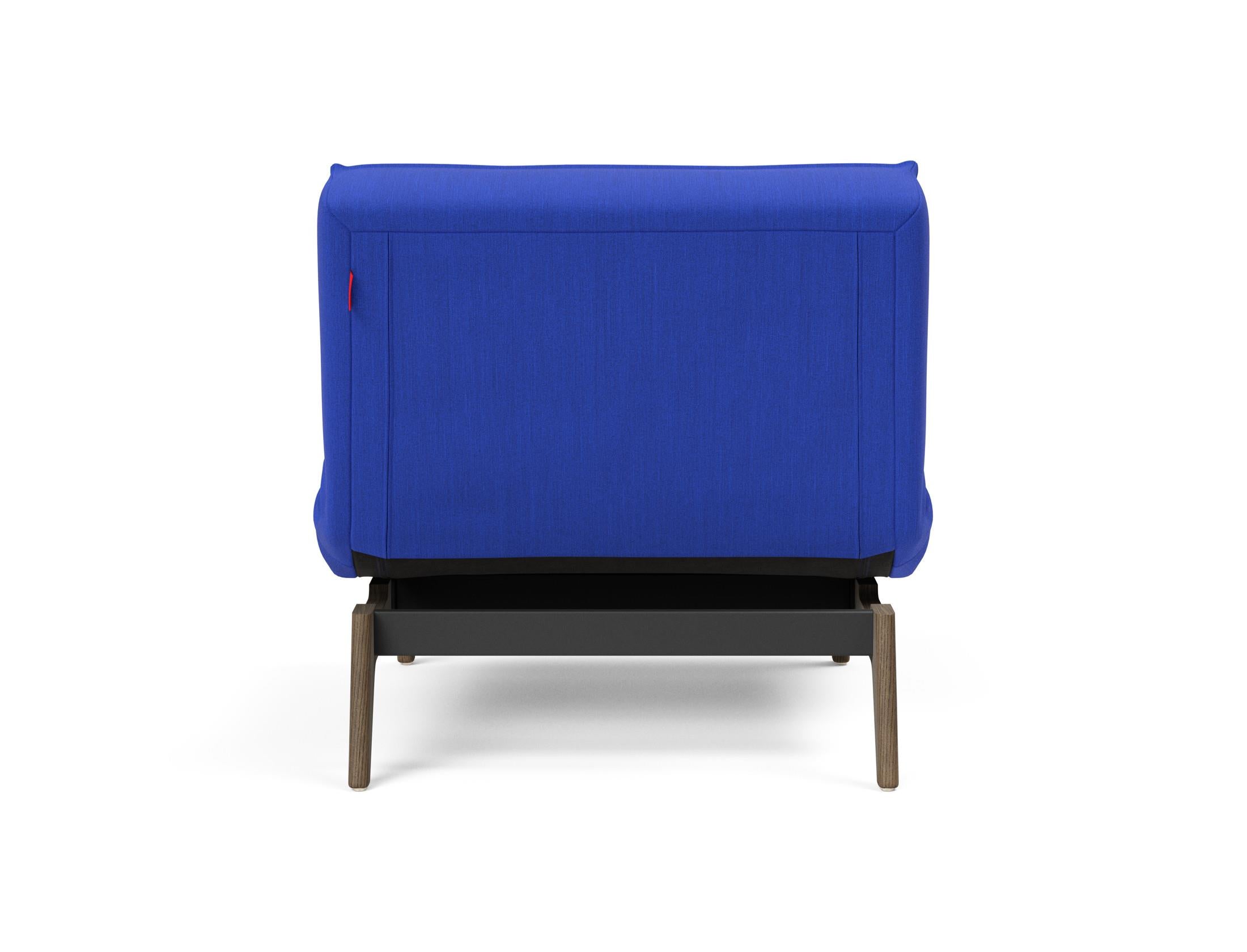 Entdecken Sie den Splitback Eik Sessel von Innovation Living – ein elegantes Design, das Komfort und Funktionalität vereint.