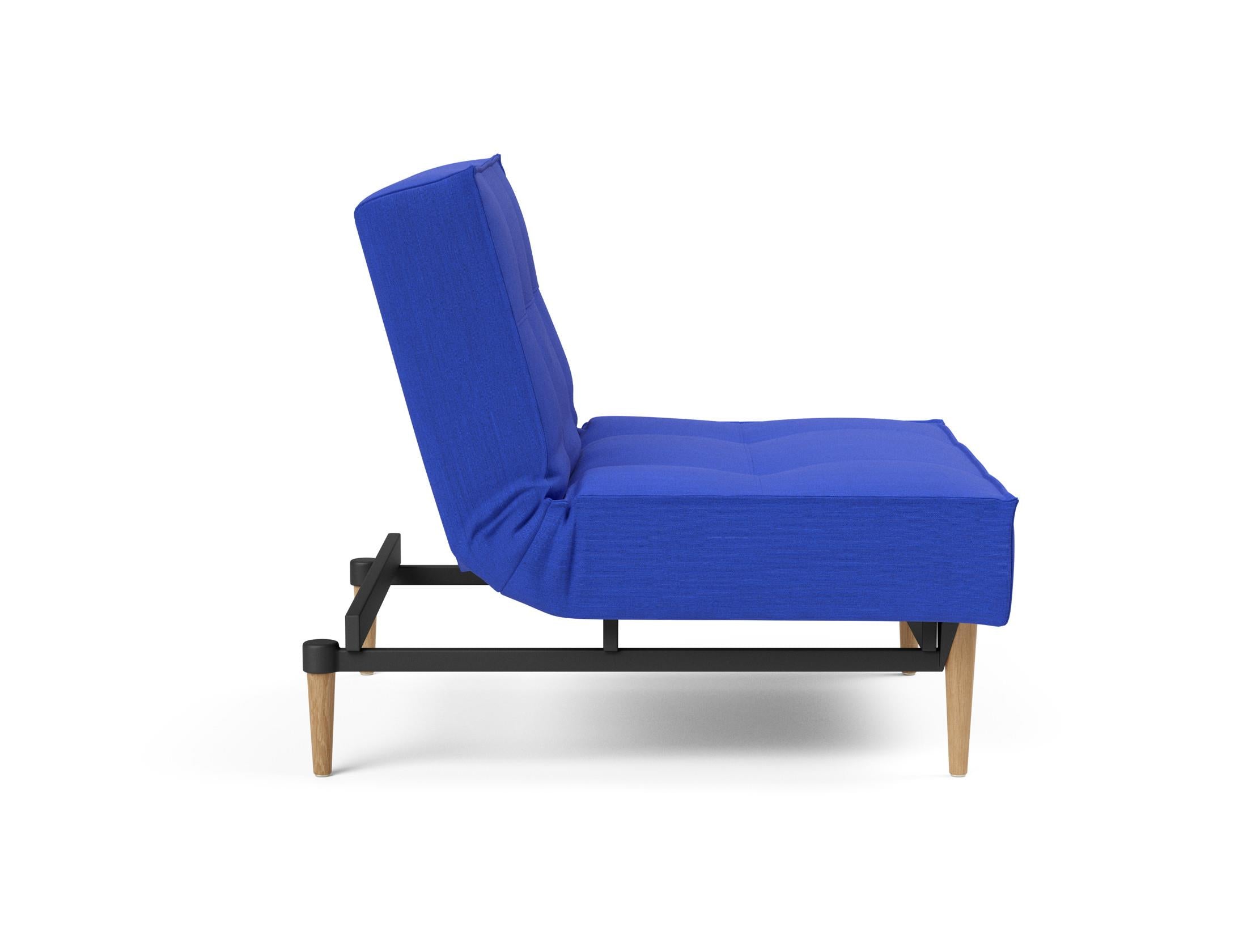 Entdecken Sie den eleganten Splitback Styletto Sessel von Innovation Living – ideal für zeitgemäße Räume und flexible Sitzlösungen.