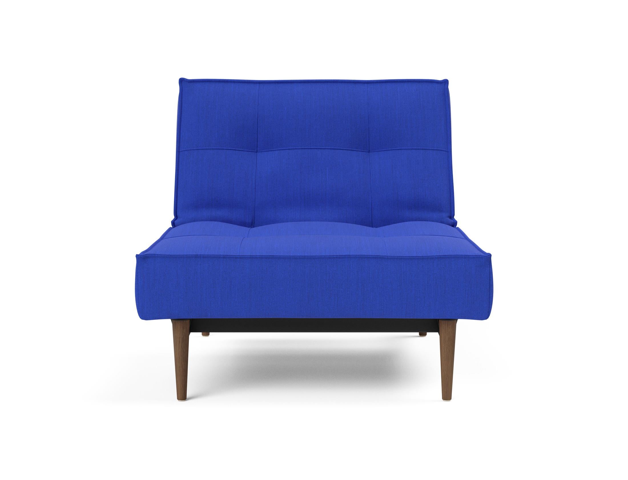 Entdecken Sie den eleganten Splitback Styletto Sessel von Innovation Living – ideal für zeitgemäße Räume und flexible Einsatzmöglichkeiten.