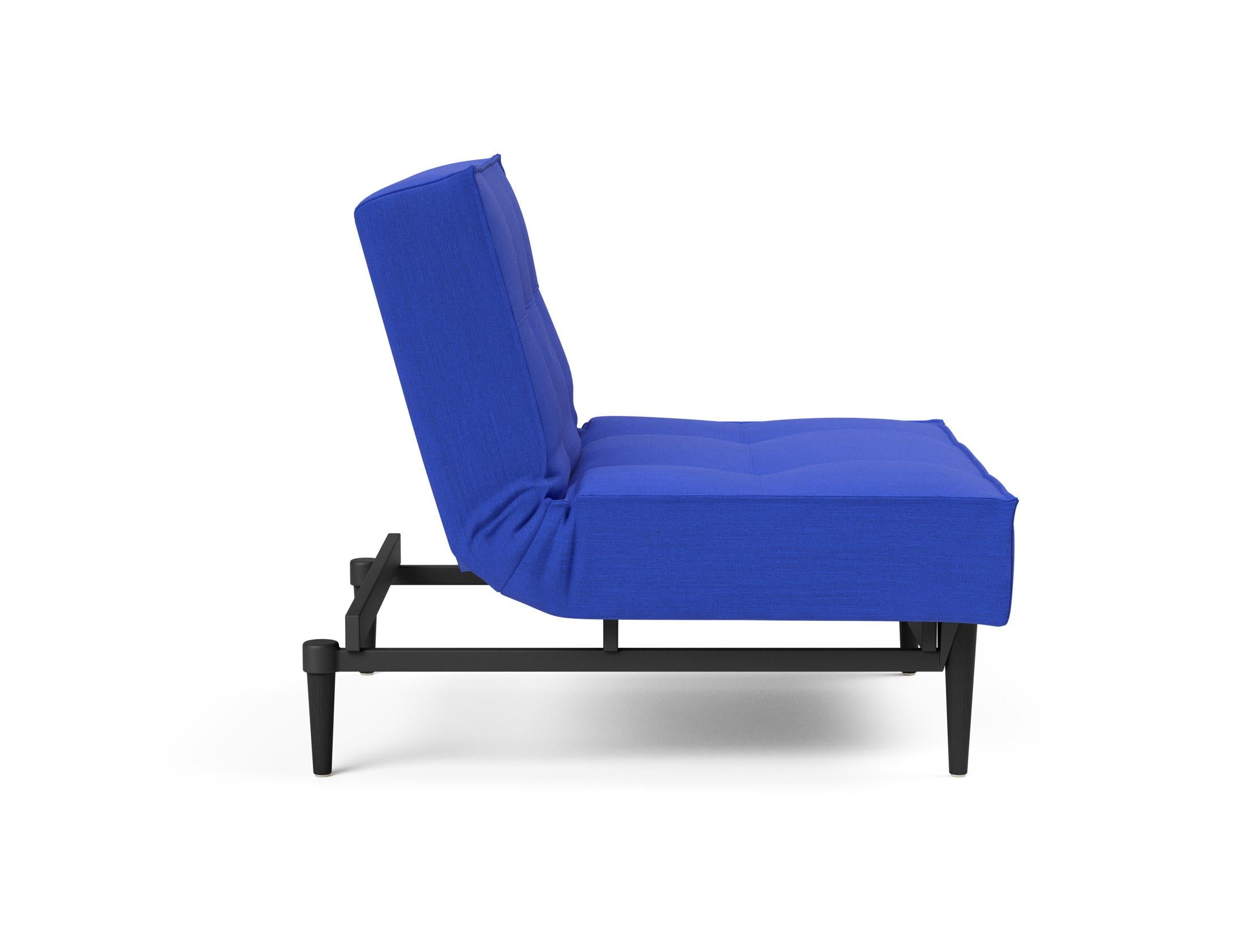 Entdecken Sie den eleganten Splitback Styletto Sessel von Innovation Living – ideal für zeitgemäße Räume und flexible Einsatzmöglichkeiten.