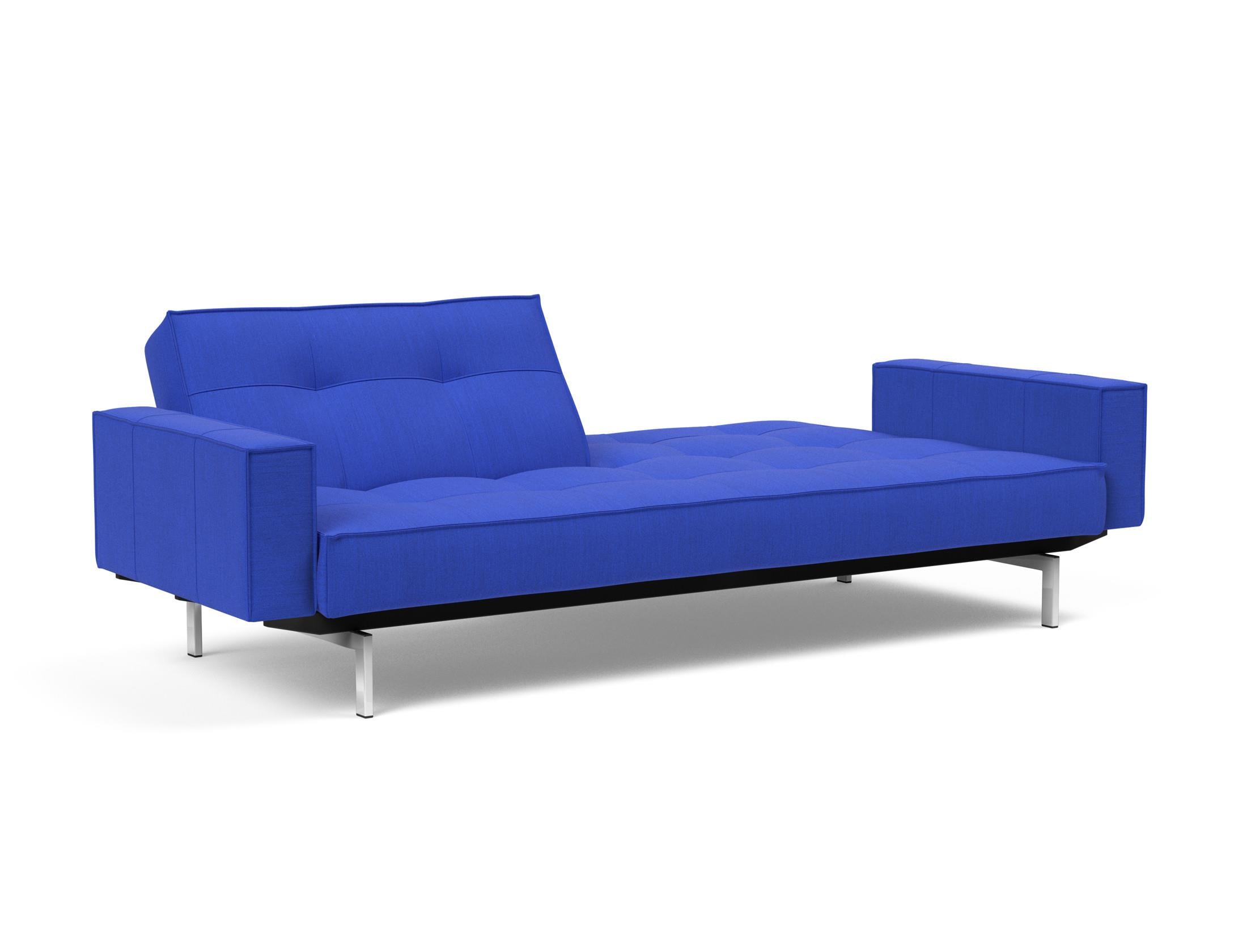 Modernes Splitback Sofabett 115 Chrom mit eleganten Armlehnen von Innovation Living – perfekt für stilvolle Räume und entspannte Nächte.